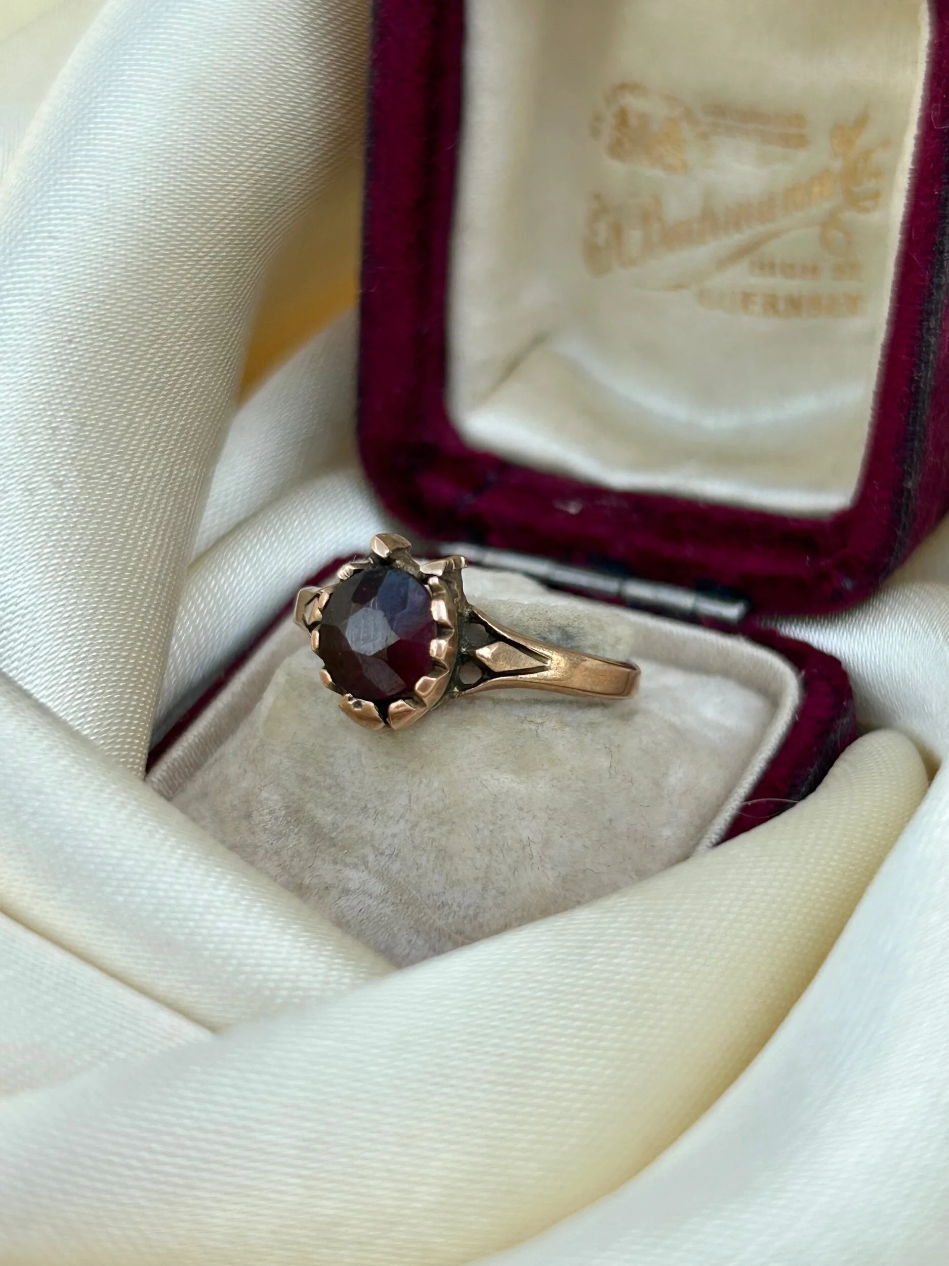 ADFE87A3-7DEF-4025-94A5-D43B4501A1A5