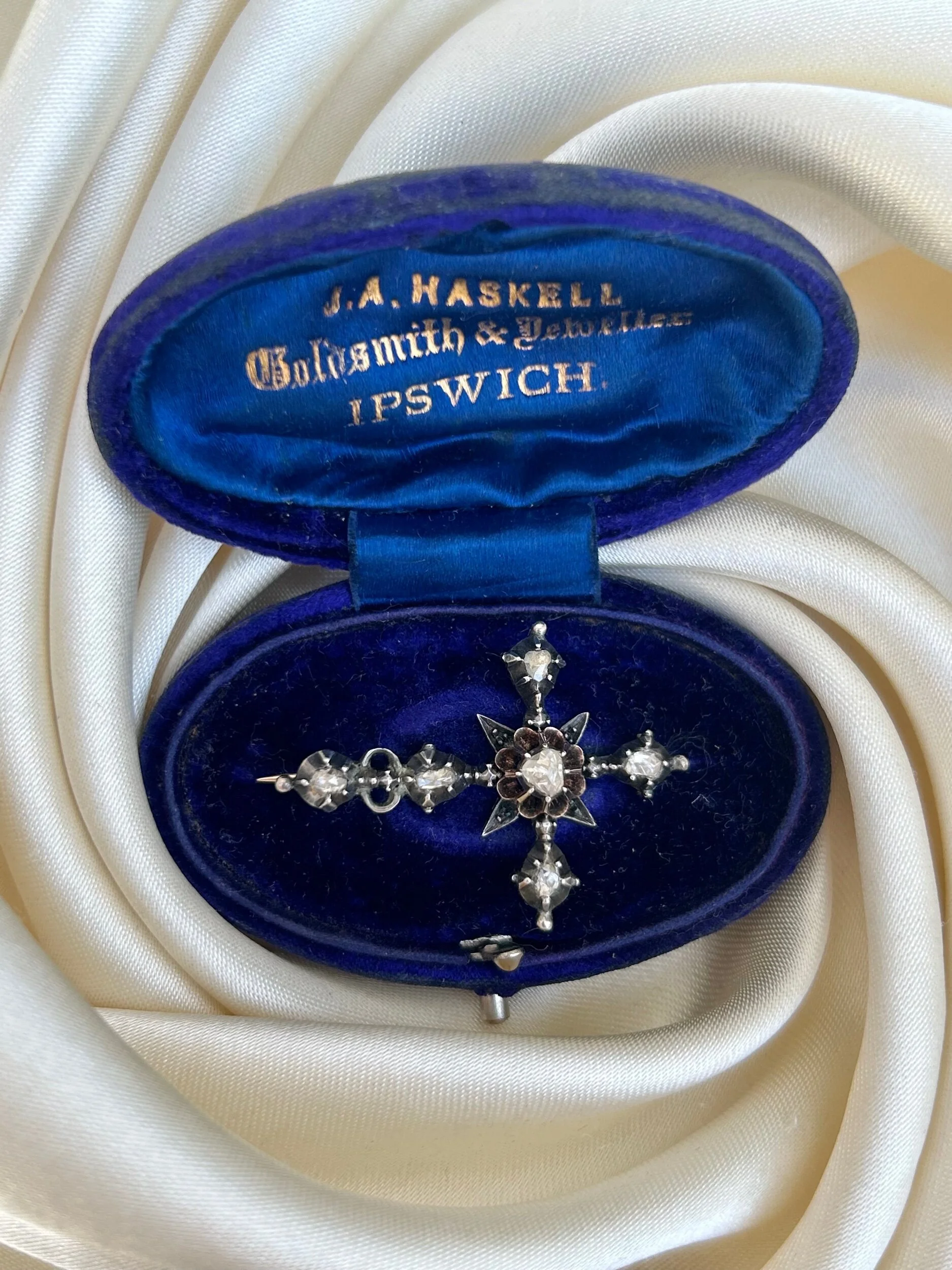 E2FA665D-3189-4CEF-BA61-D8EF9837FCD2