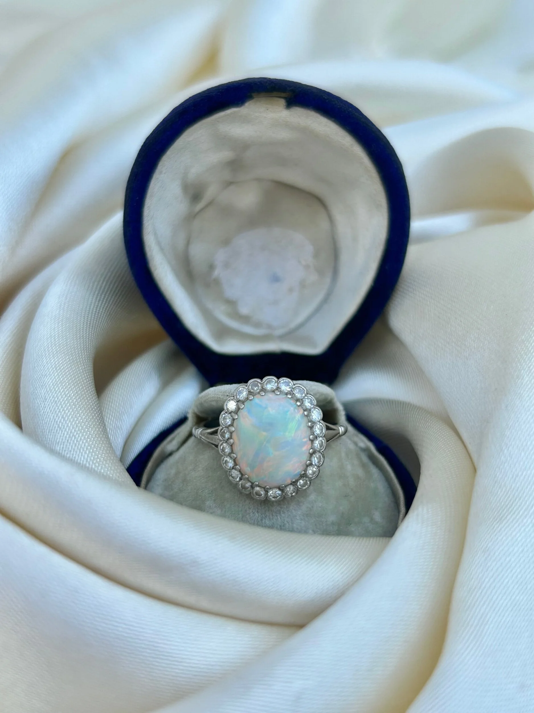 3C878167-D149-4BE6-B8CB-5289D0163293