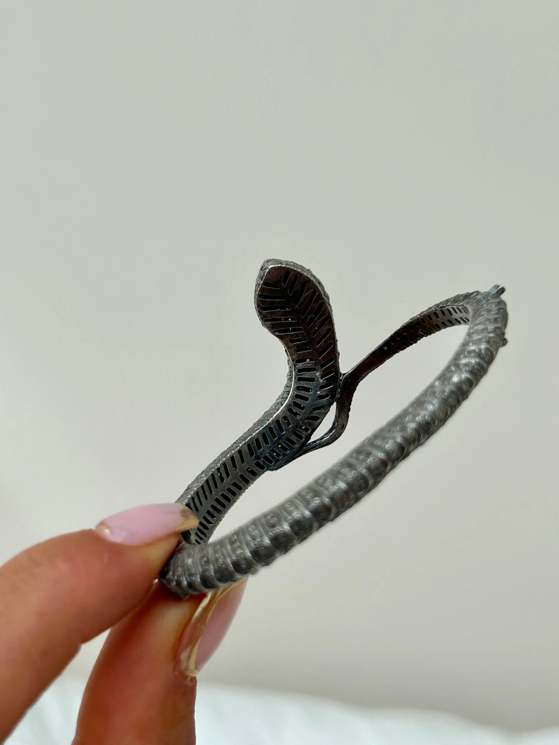 99E7D2A1-69DA-4876-949A-1019C335949C