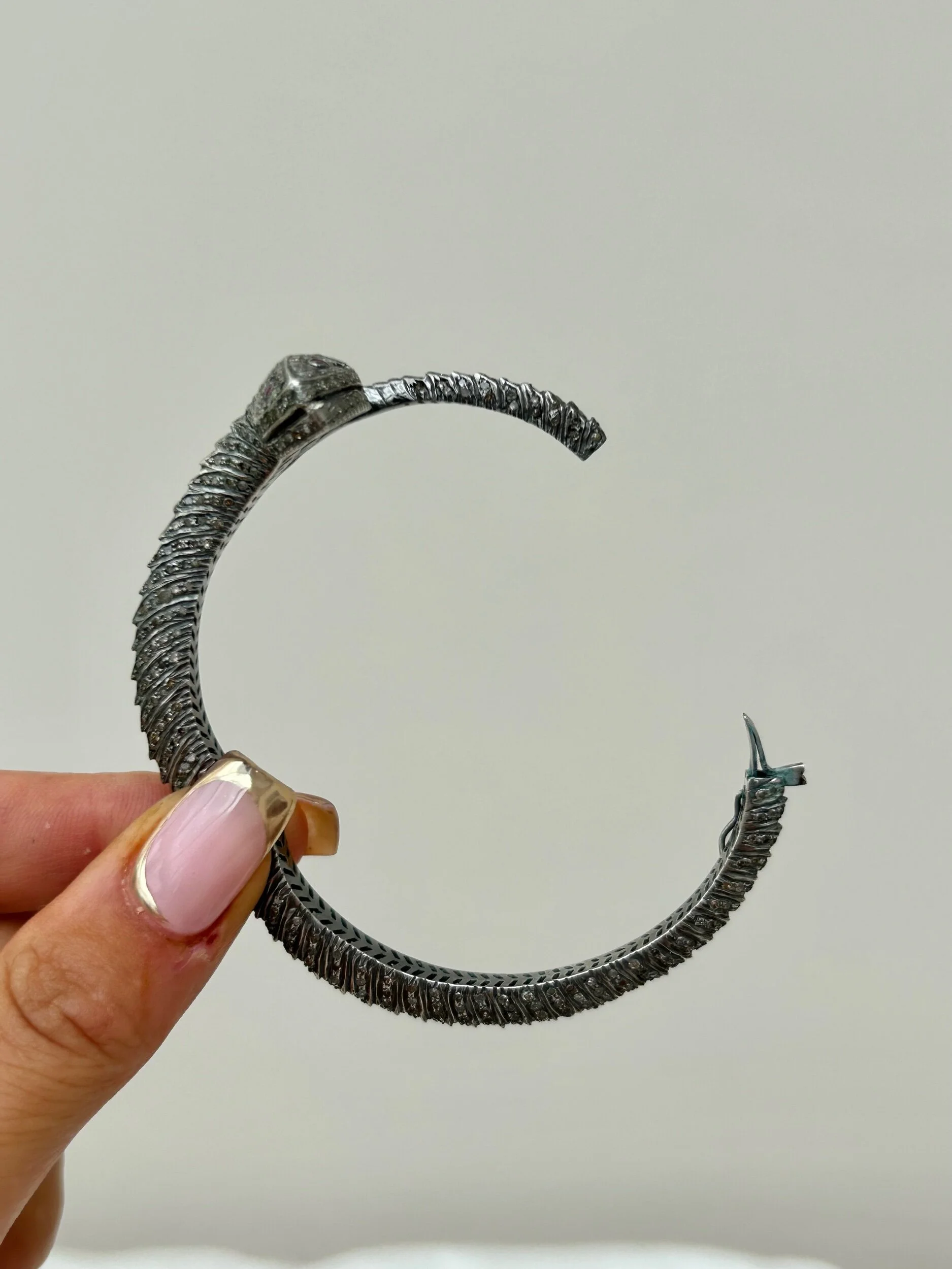 2AD2646B-A5E1-4413-8E16-A68E0CD7BE05