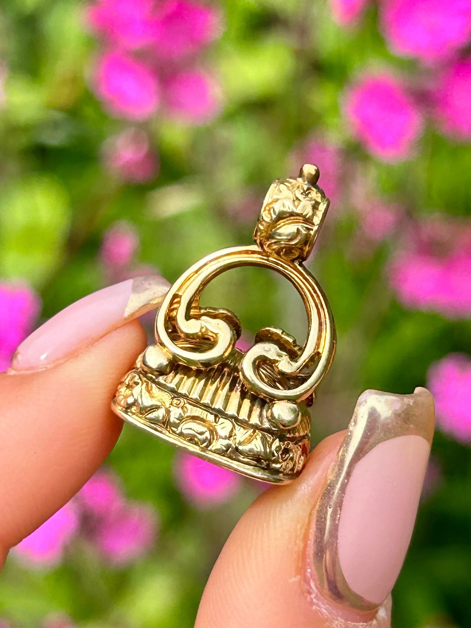 F9FC3206-47B8-4941-8DBD-14801CA68439