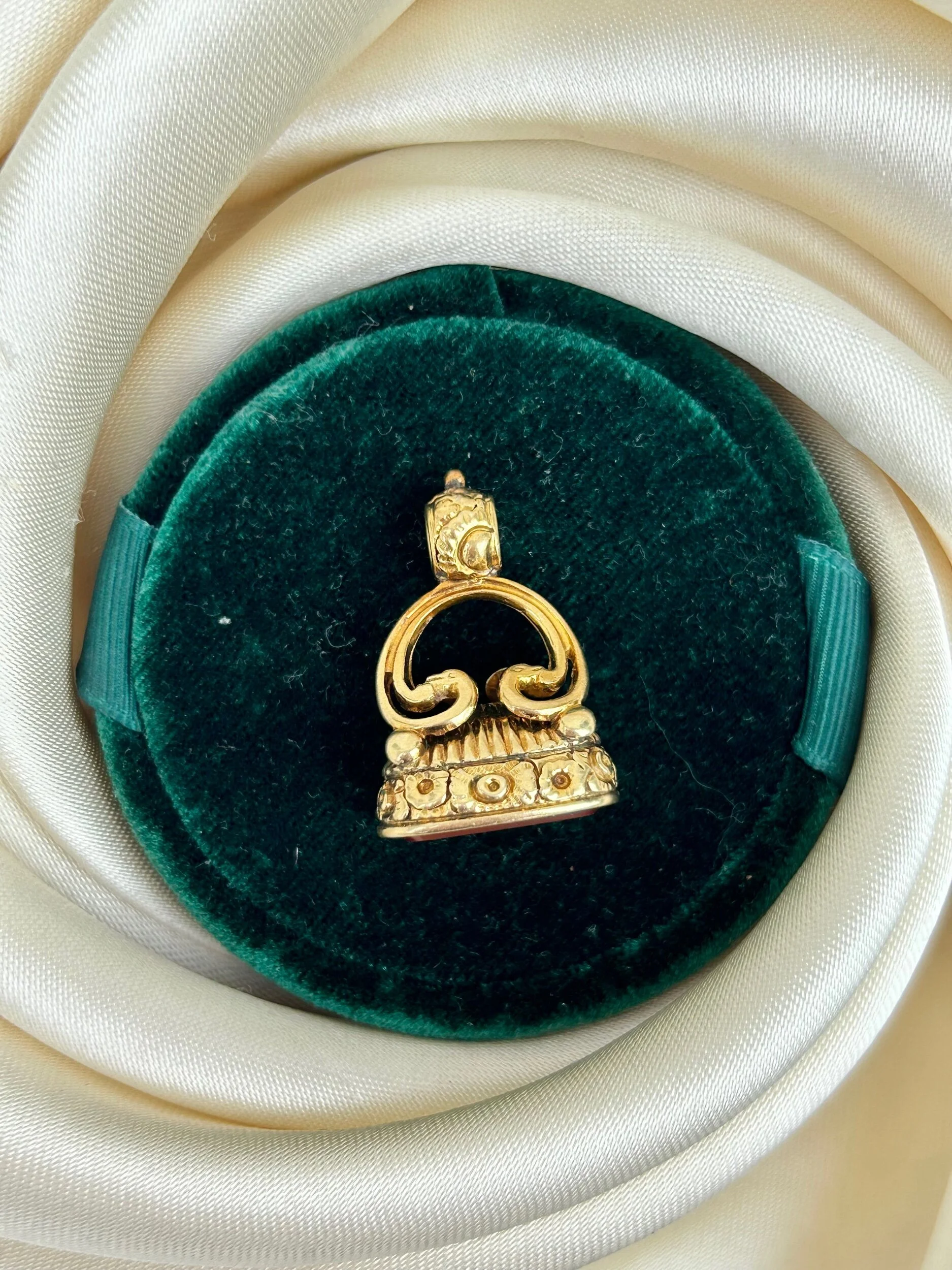 4D5355A8-A55D-43E7-ADAA-394100809D62