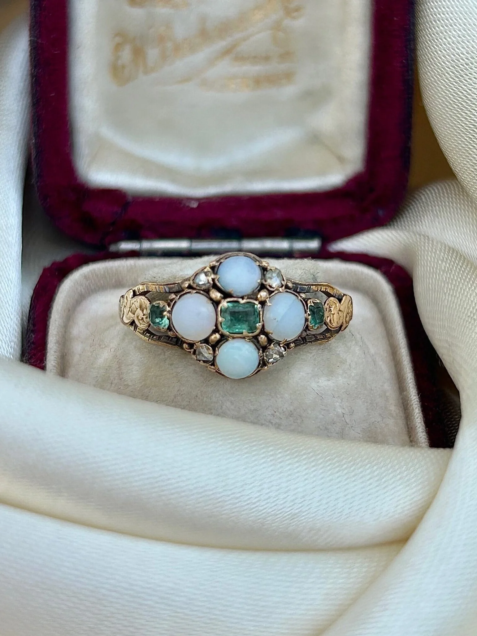 FECD44E1-26BE-4EFB-88CC-6206EA07F7D3