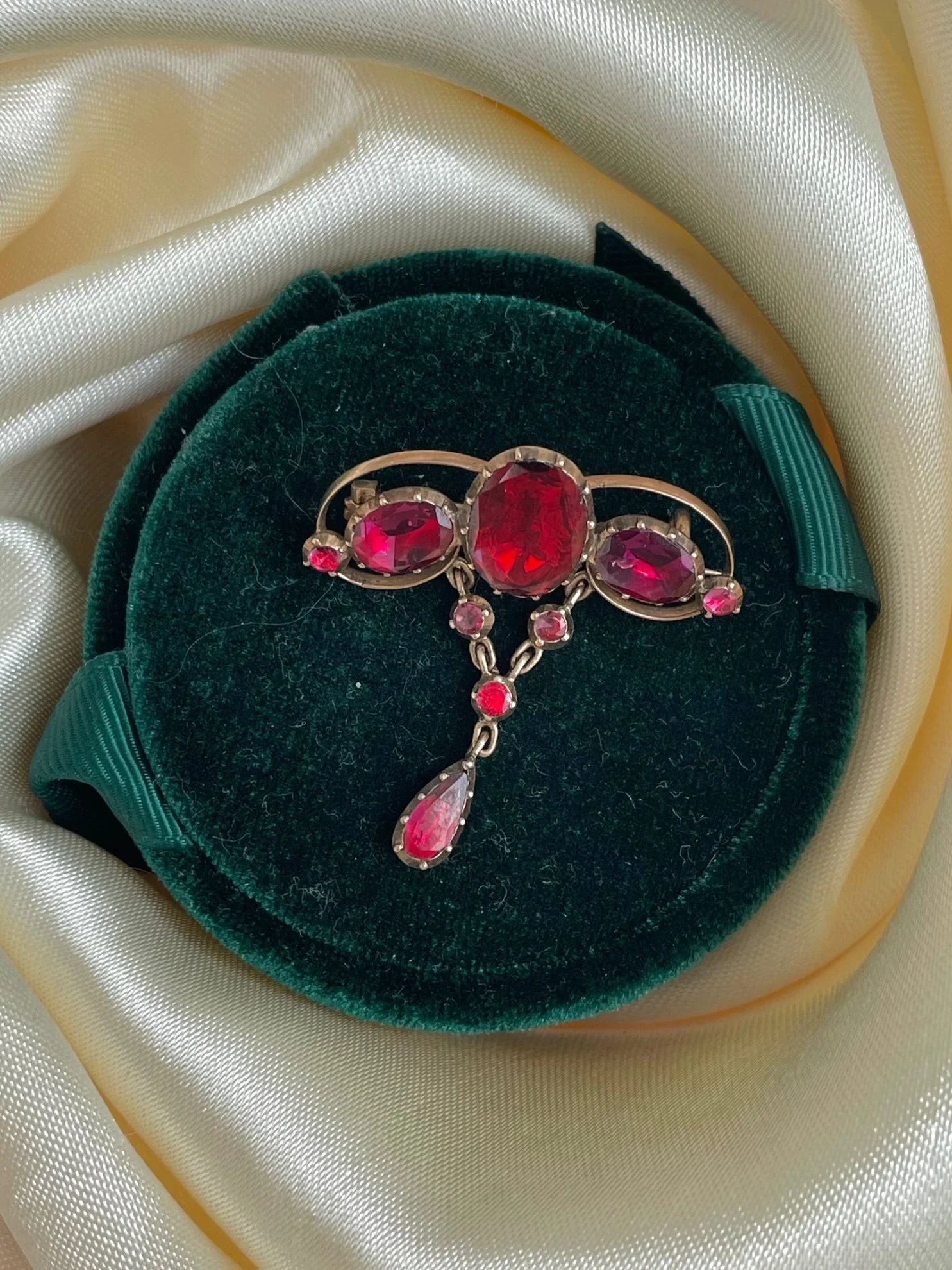 4DFF6885-0D79-4E62-9D86-8B02F36CE034