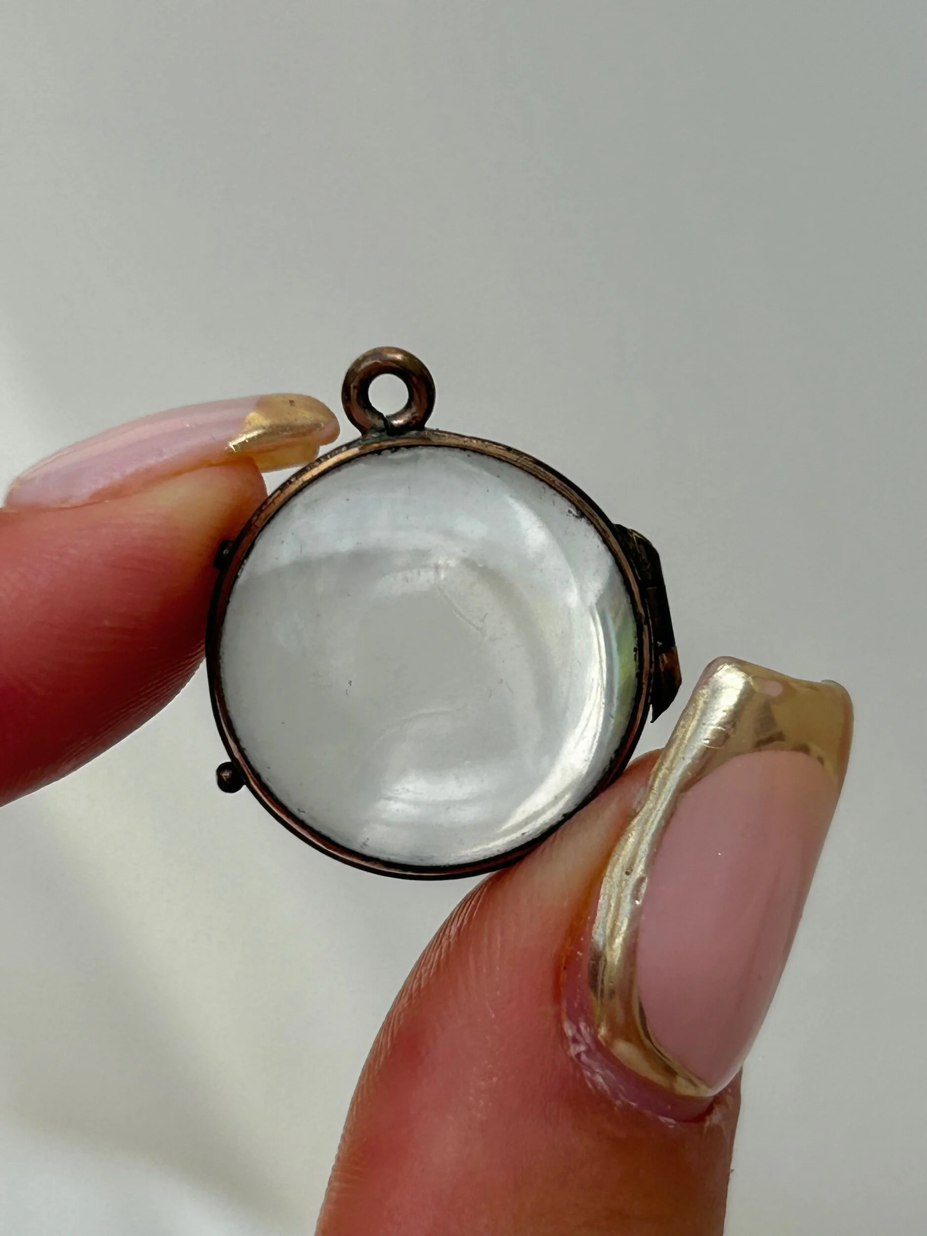 42114E4C-266A-4F43-AAC3-50E0C8BB8701