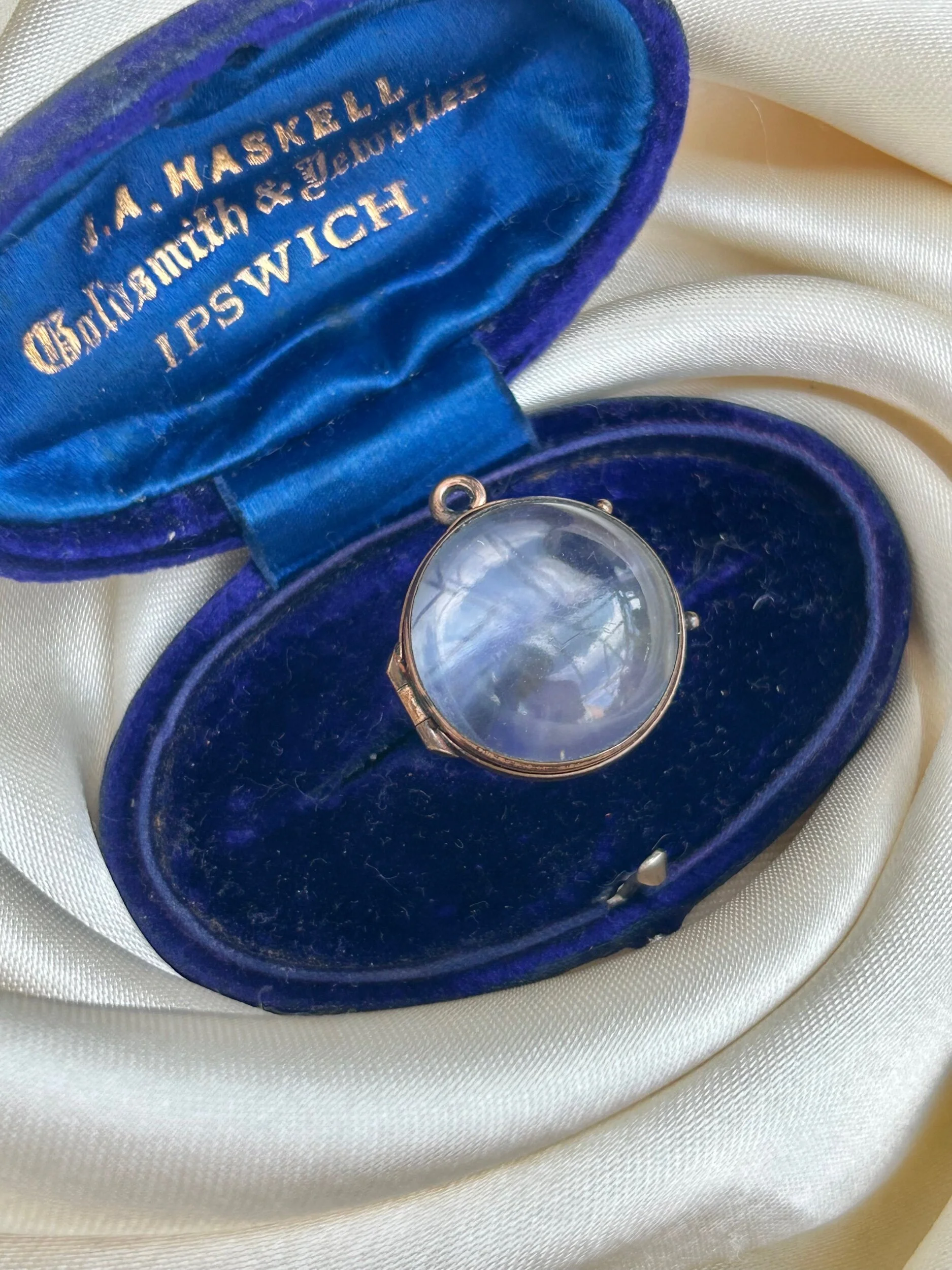 7E651C26-5439-4F58-9A38-0D3E307DE799