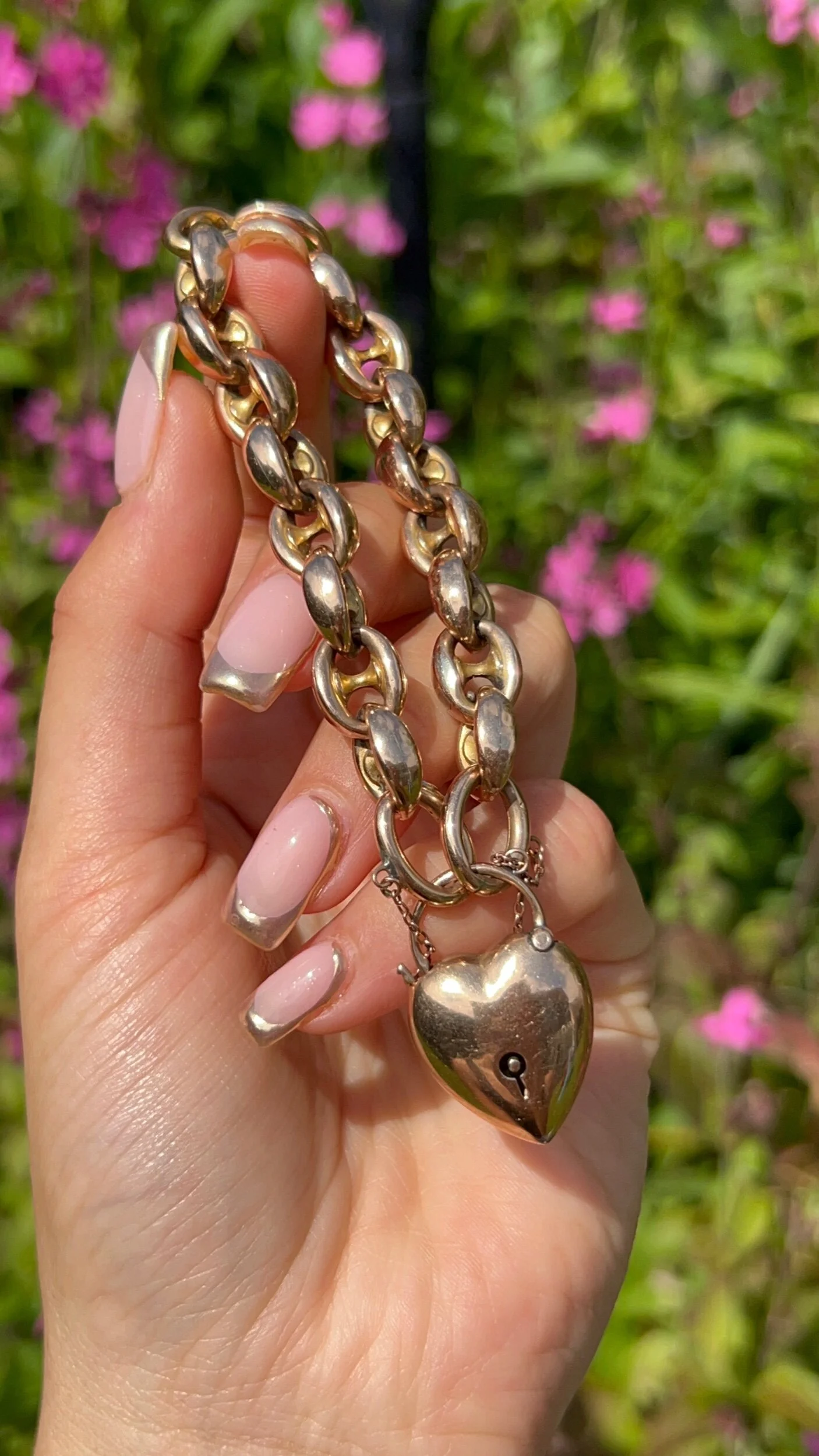 A4171D9F-76AB-4B36-ABFB-30D00138D603