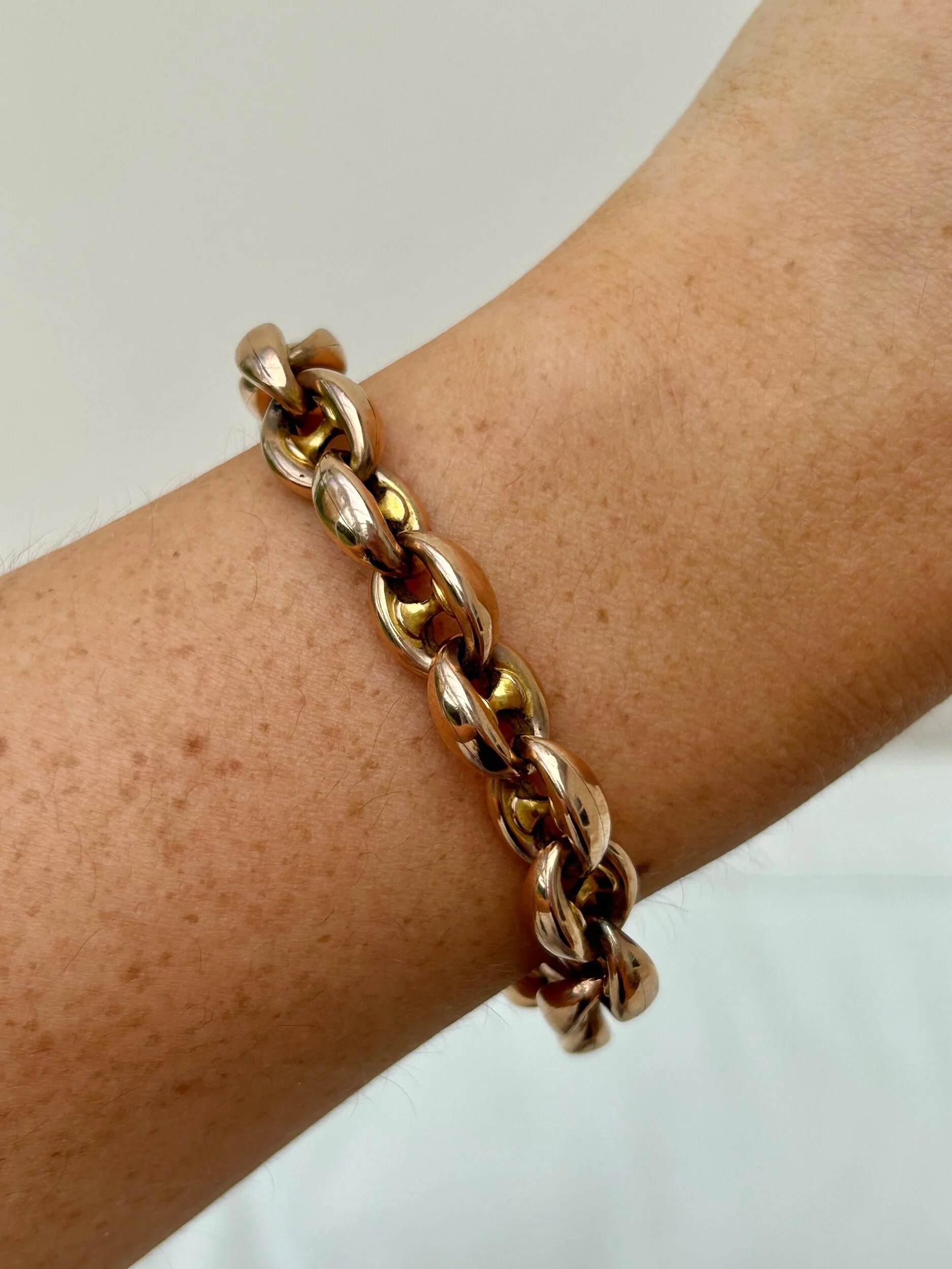 C57E6A99-3FC3-479D-96FE-3C89D89BEC1B