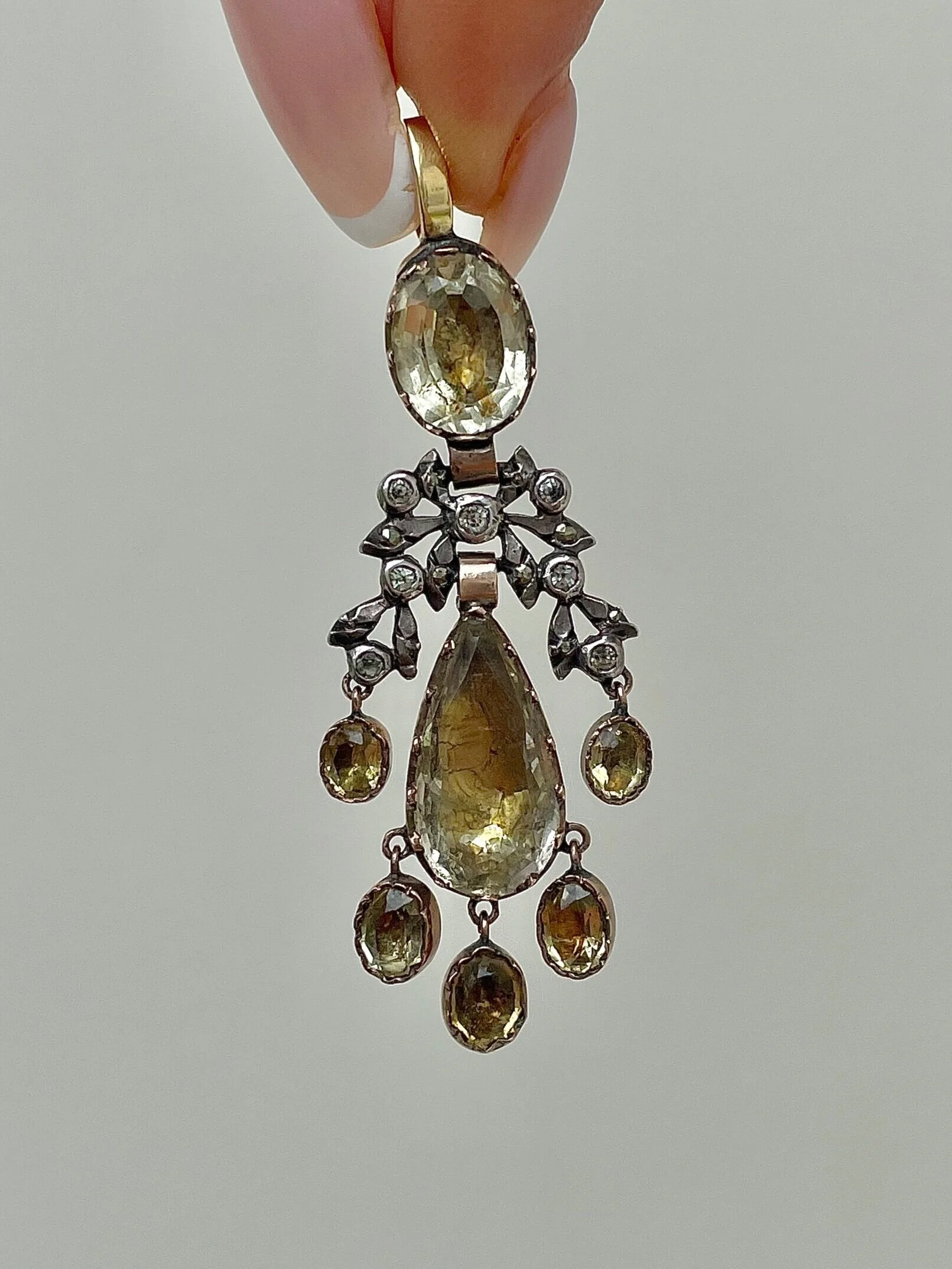 EA7C887C-7768-4E5A-880C-699F44D7BB8F