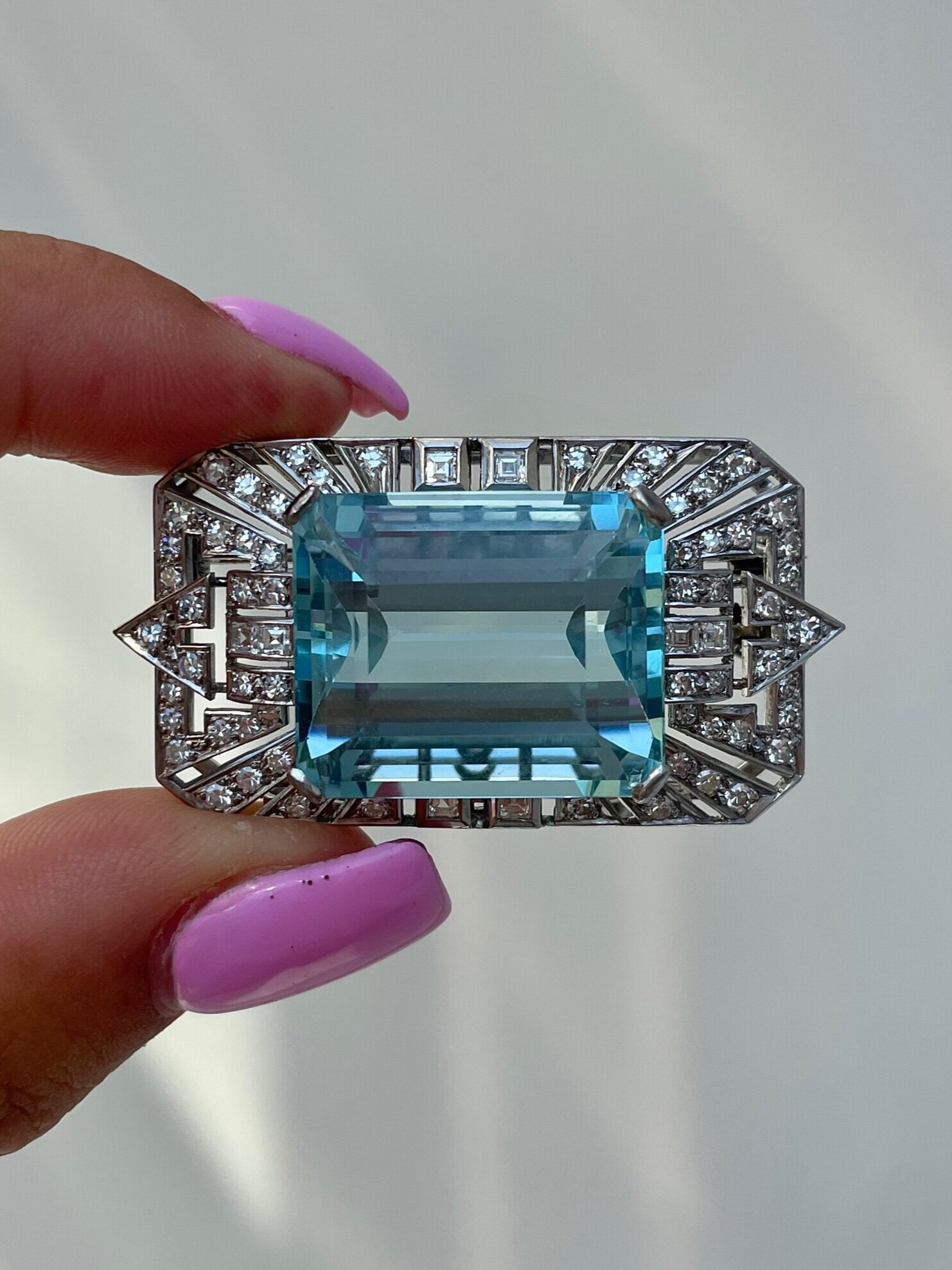 8564ECB2-8762-41DB-AE69-847DA716B5D8