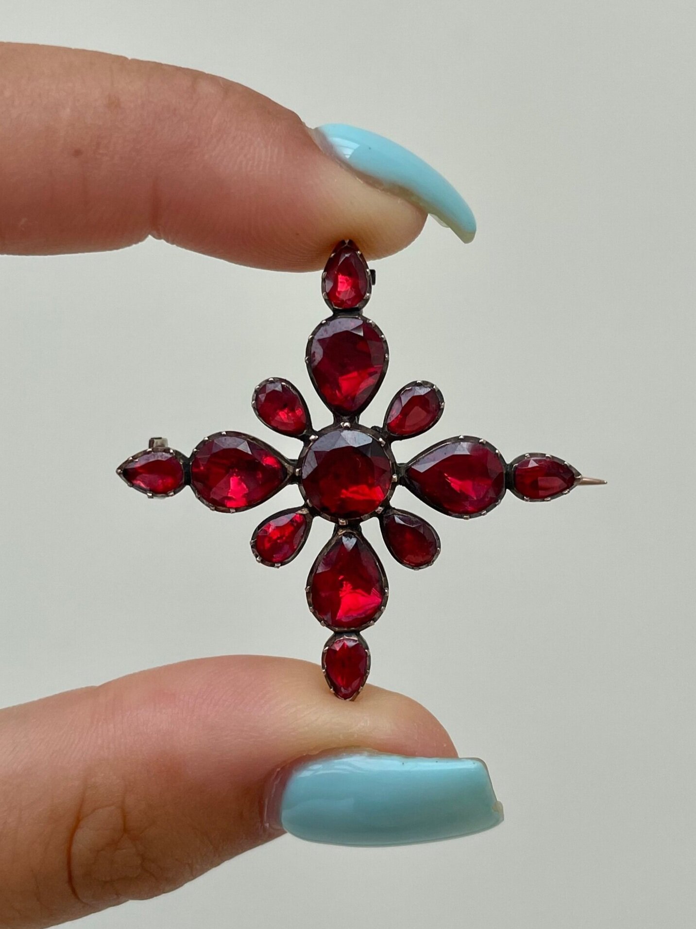 8C60F68E-1501-42B1-BD6B-48FA4AF7BA23