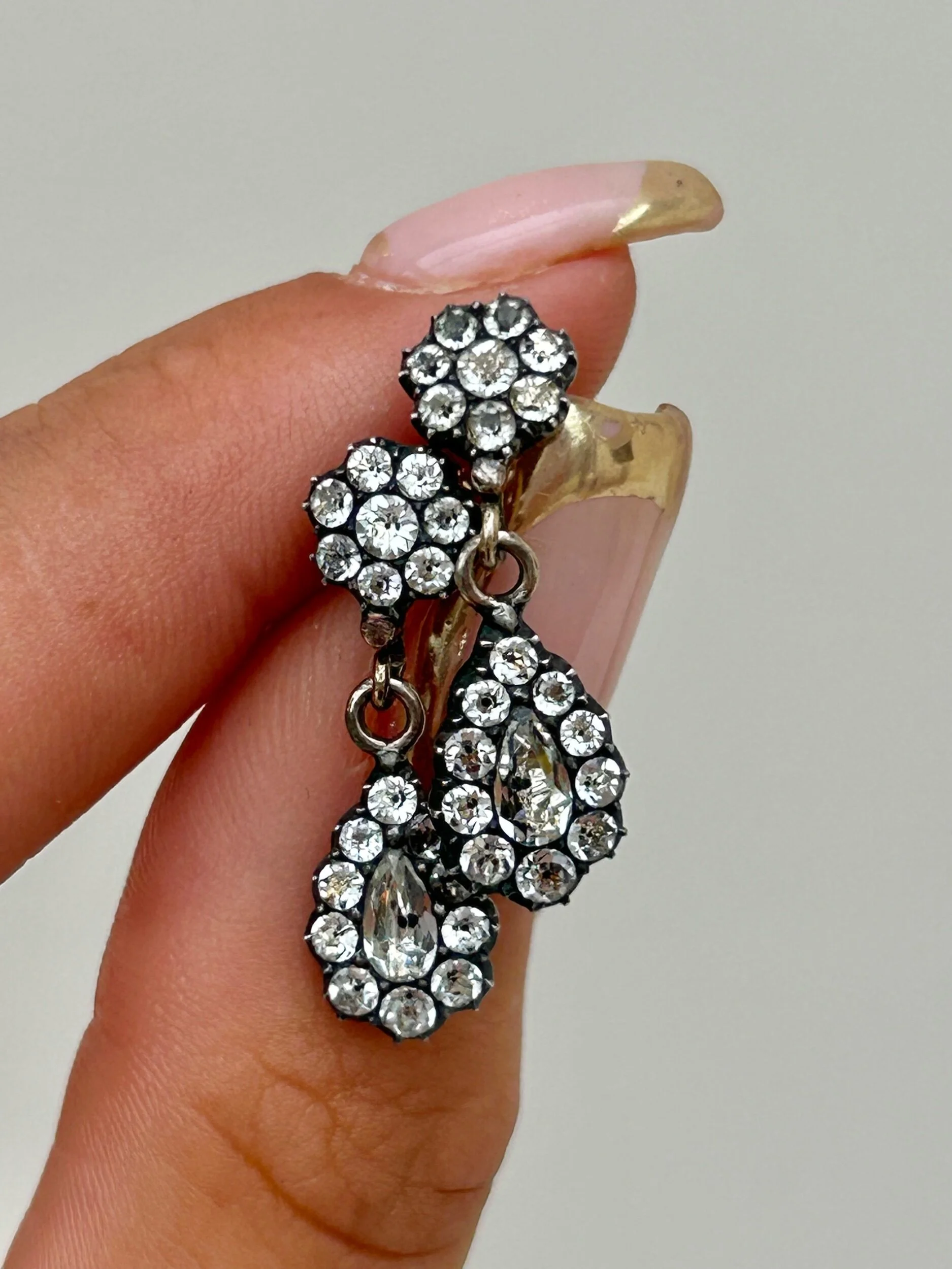 800F6D86-6EAF-476C-A1FE-5F2EA2BB9DC5