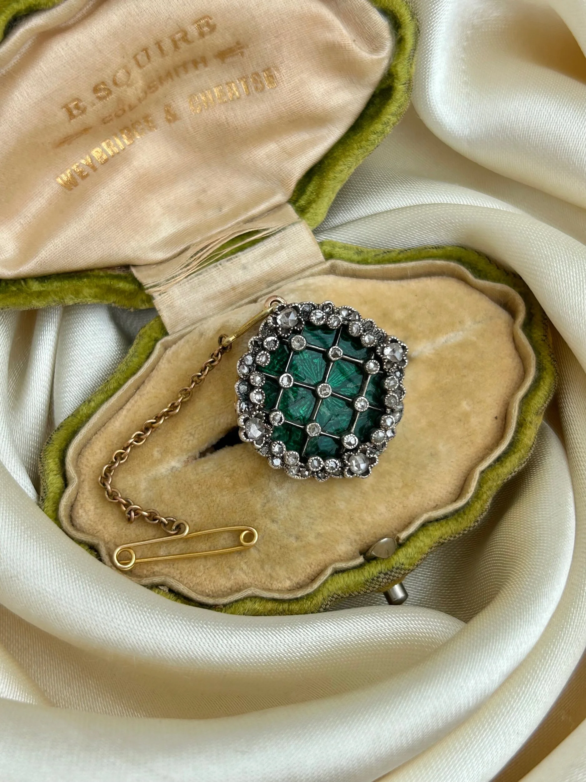 08BEAA02-FD30-4039-AC0A-41F4C7693E0D