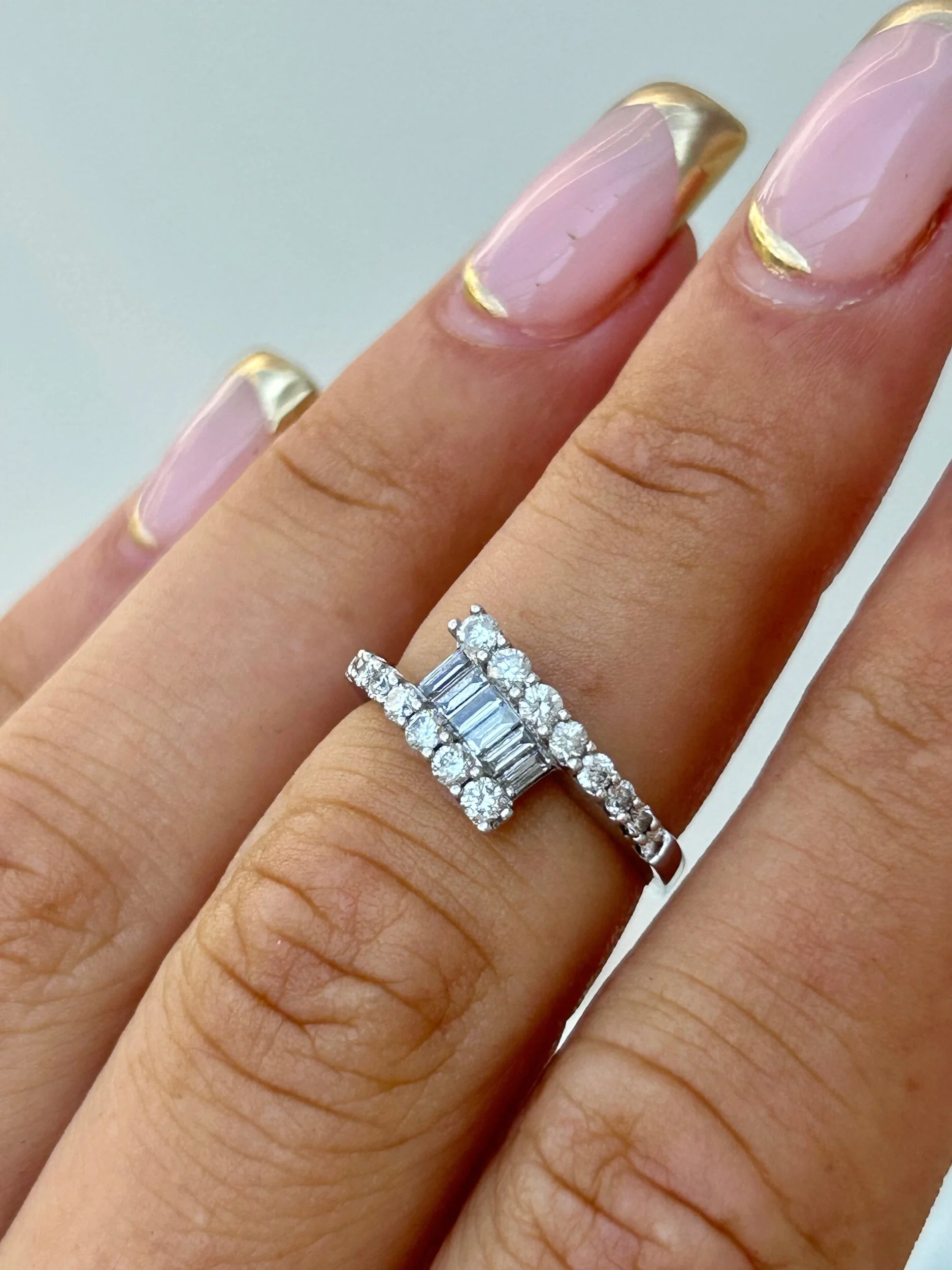 20ED5FE4-2397-4AAC-8D4D-5CB591C81015