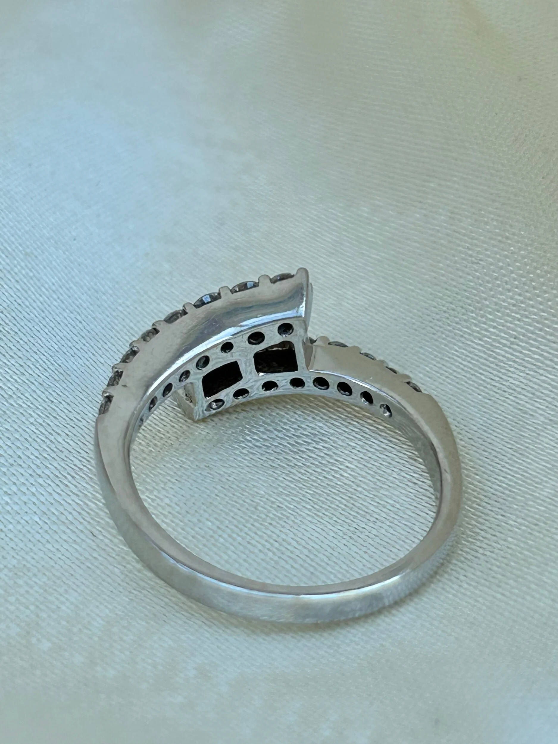 597CA4A7-C6BC-4CCB-A240-80579F1E917B