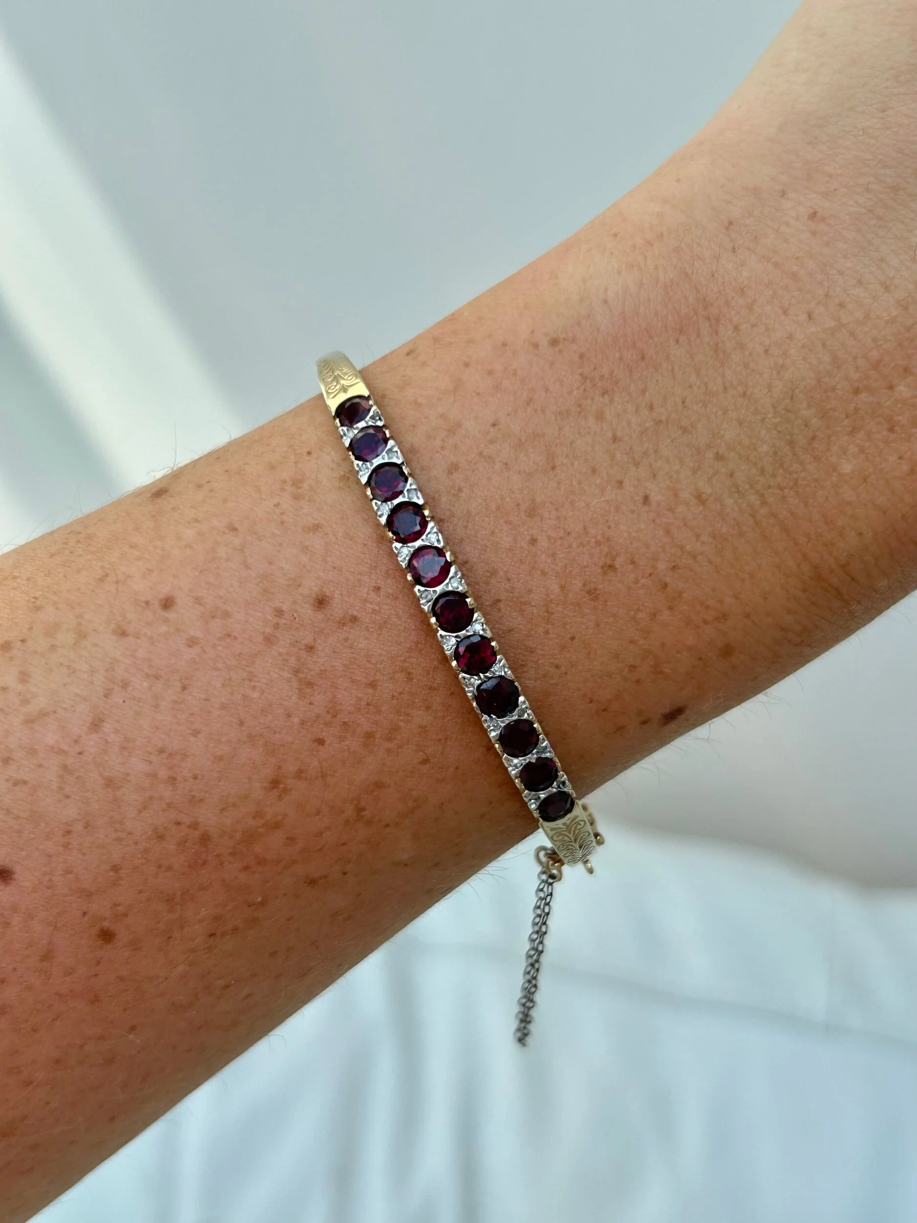 5AE5955F-BD42-4038-A18B-A5650C81A660