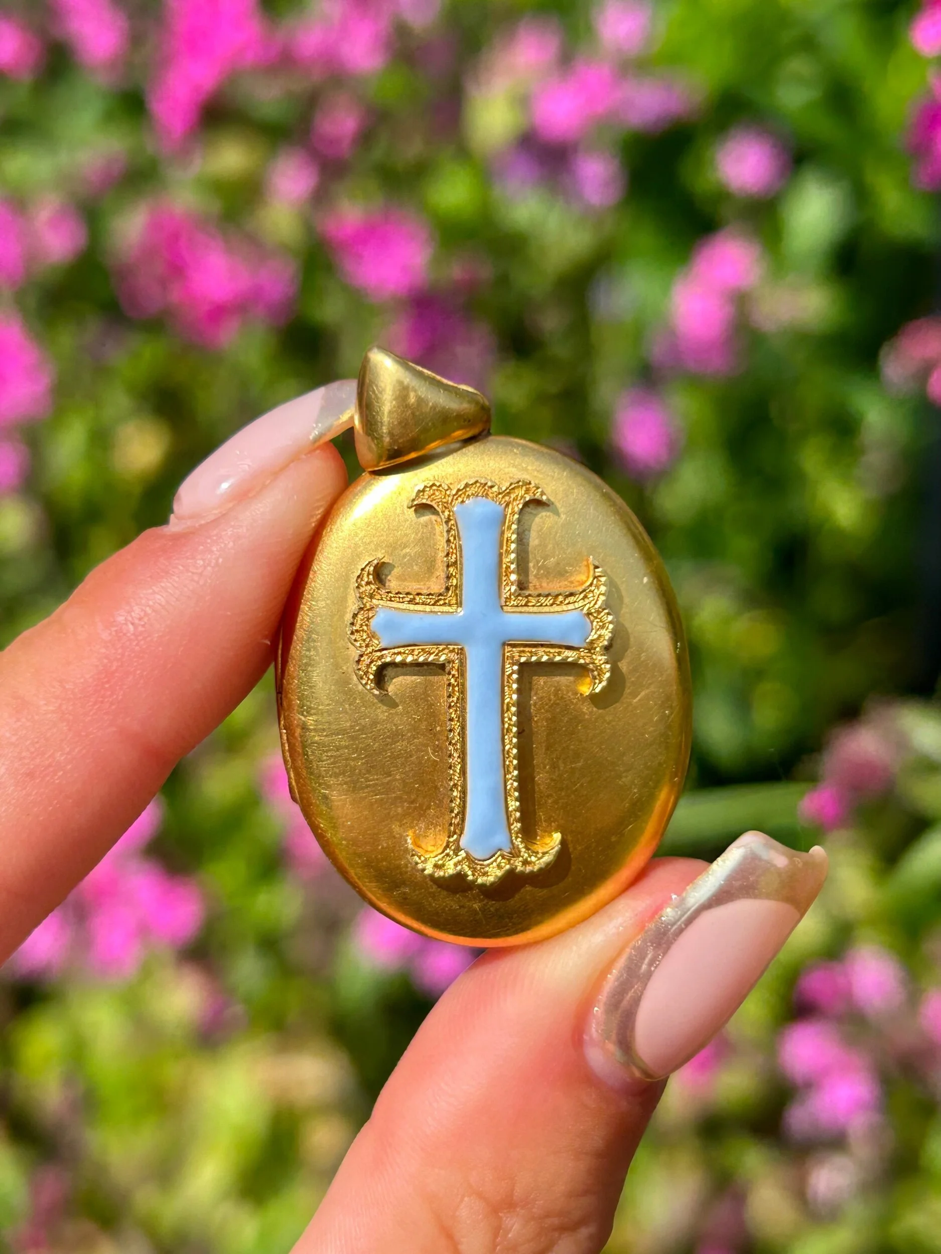 652FBC6E-569B-4CF4-BDA3-88387079FDCF