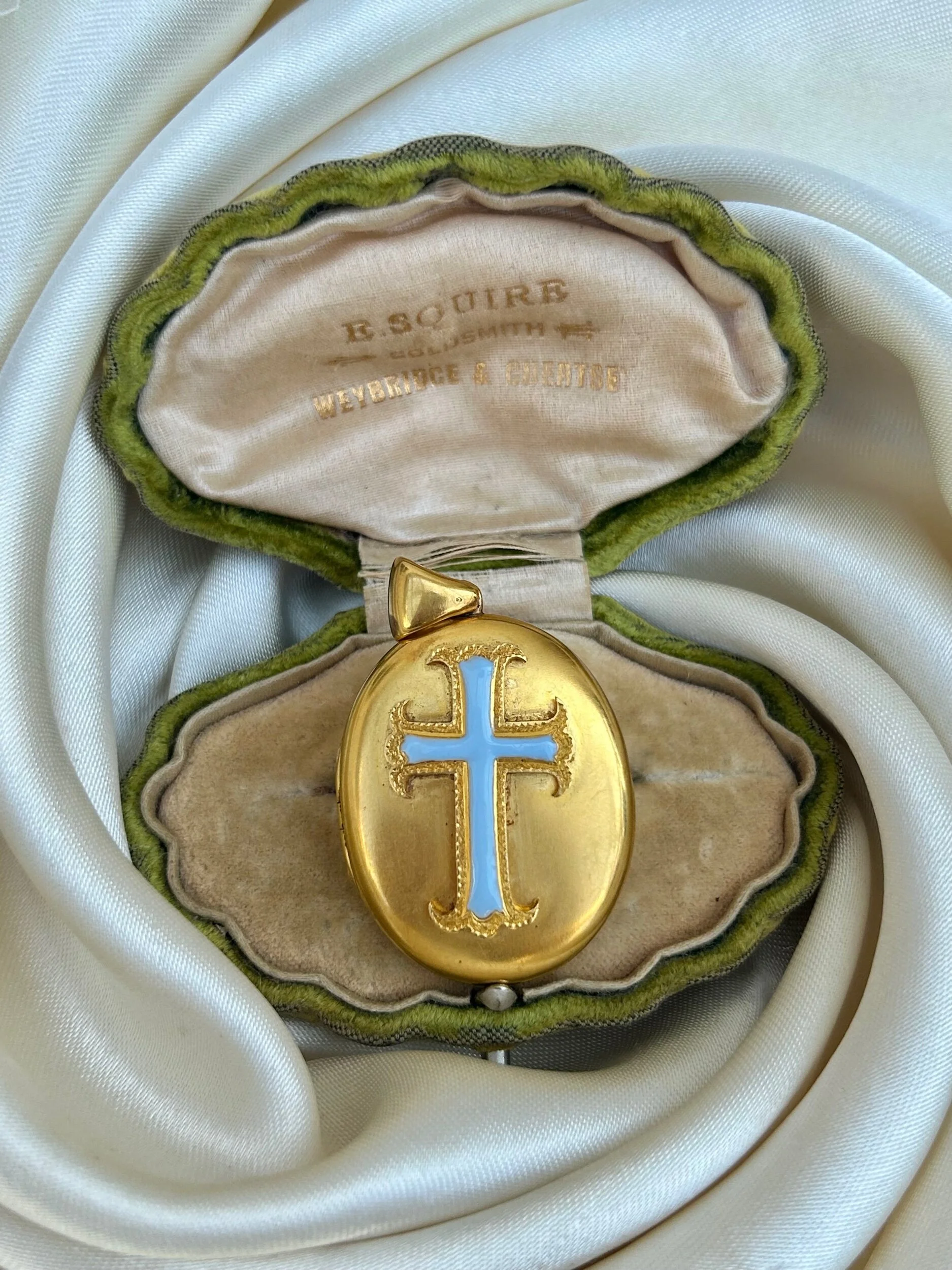 8B7ADA71-AC3F-43A0-9079-45E063C37D29