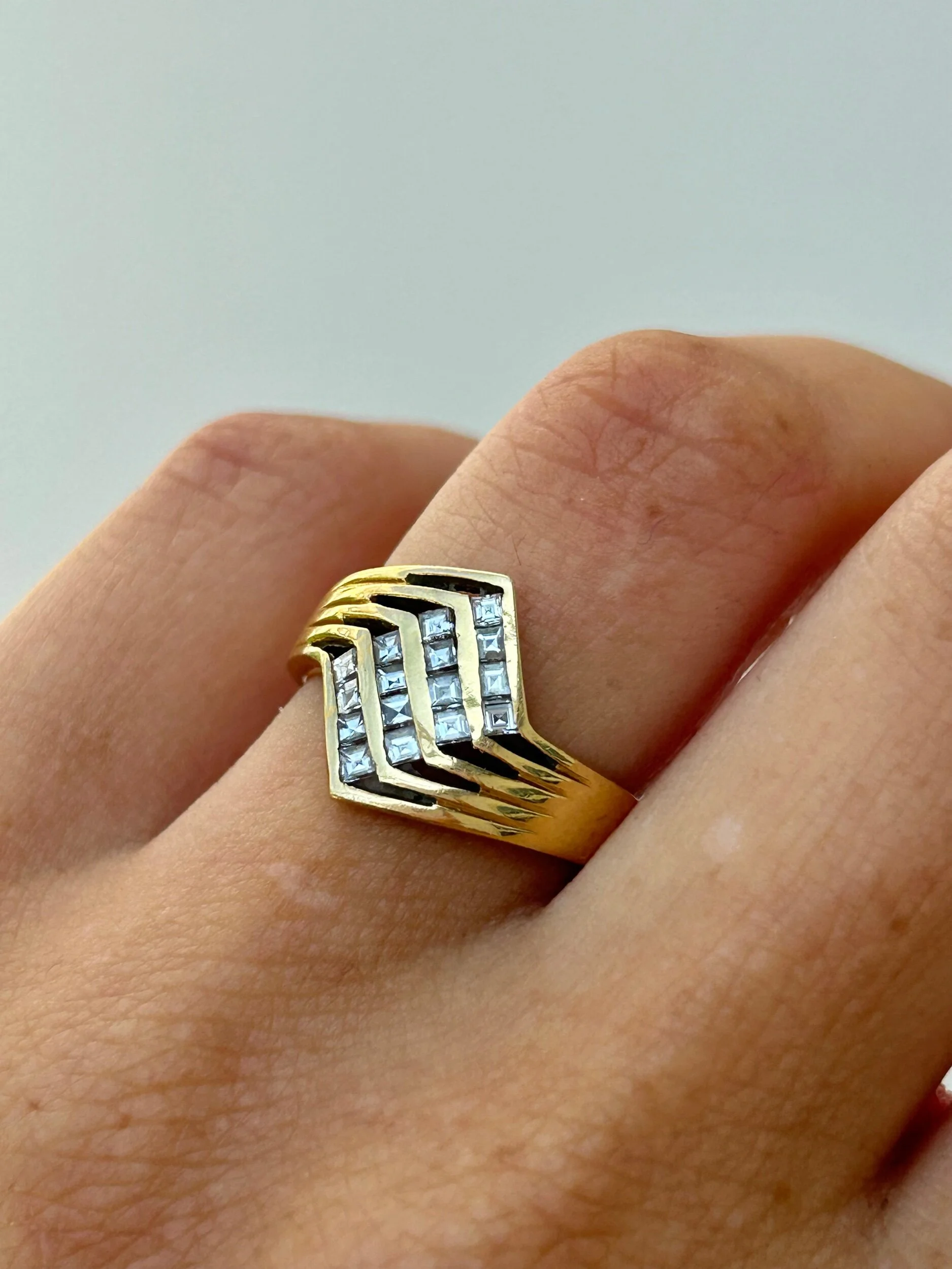 B6375C35-46BF-4FBD-8993-A44C4D72174B