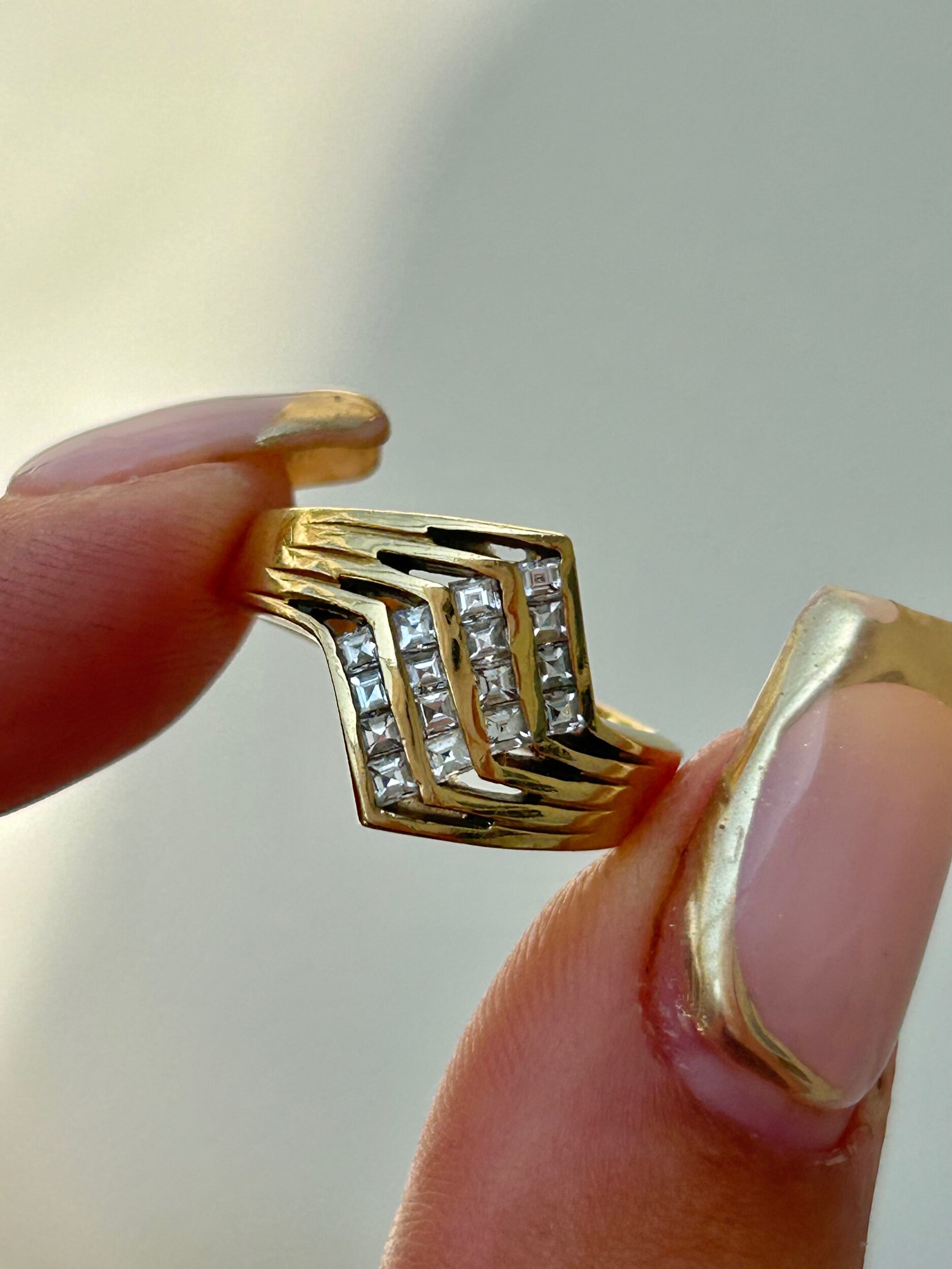 48C3EC2C-E90F-4273-842C-2B2F97B9FFCC