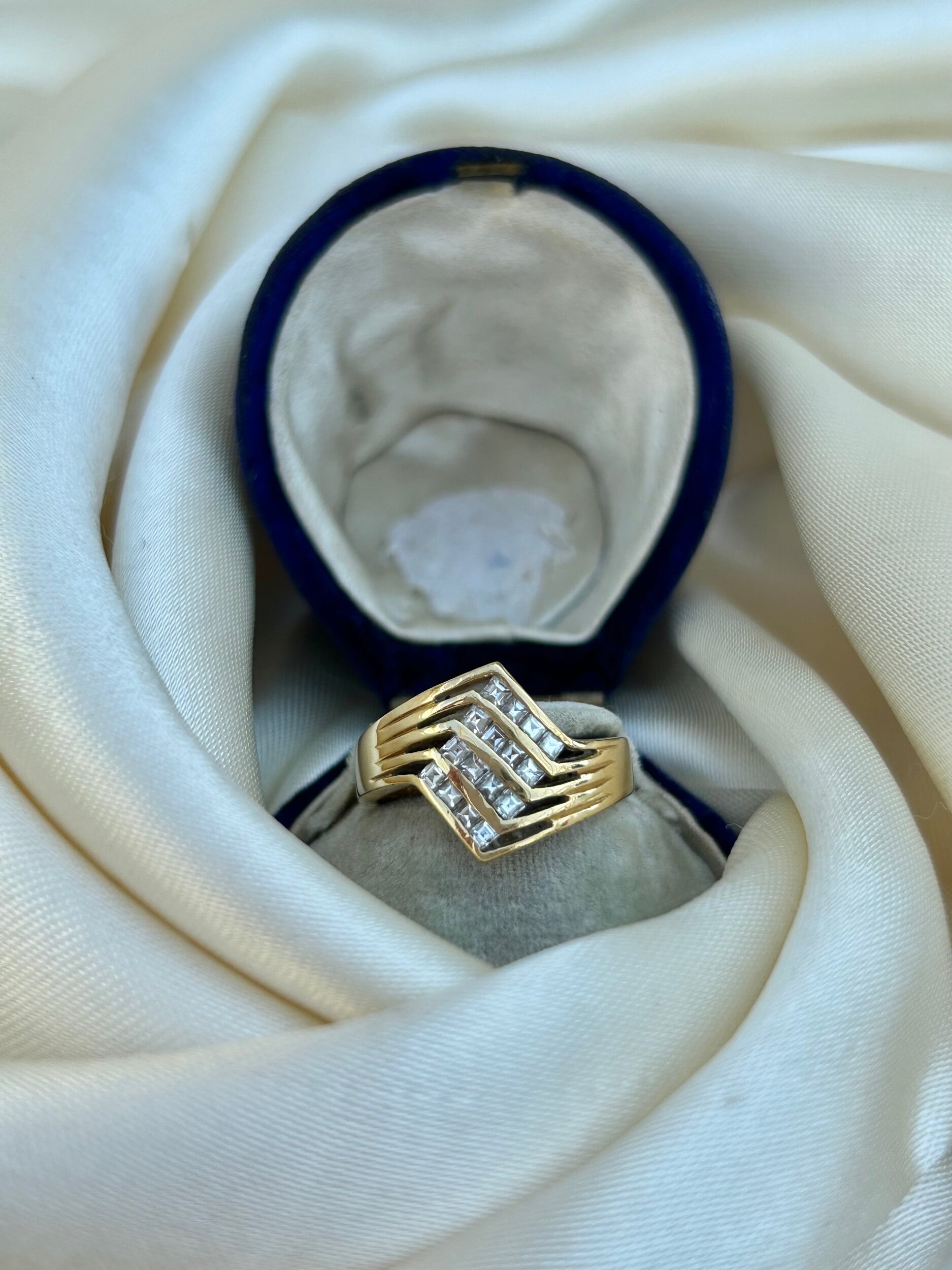 51746B99-D9F2-4AC0-A1B4-8B8821C496BA