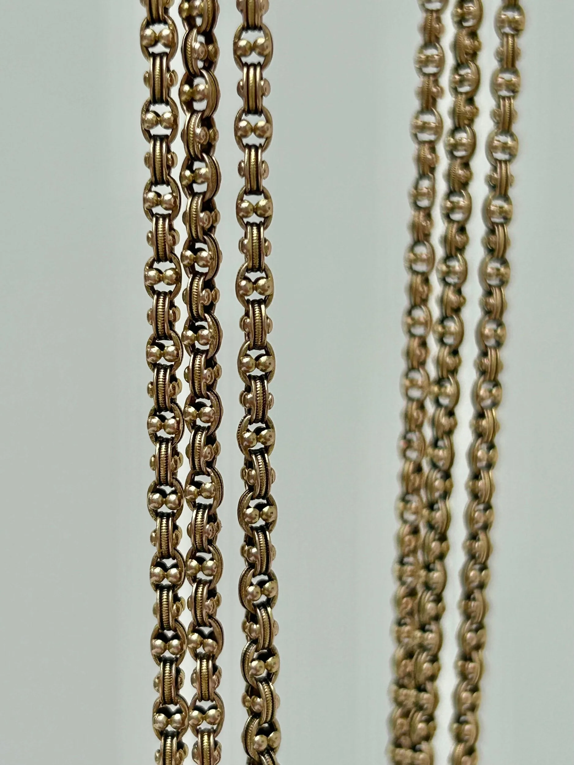 E5205E81-E43A-4A06-A59D-9B2D6CEF8B8A