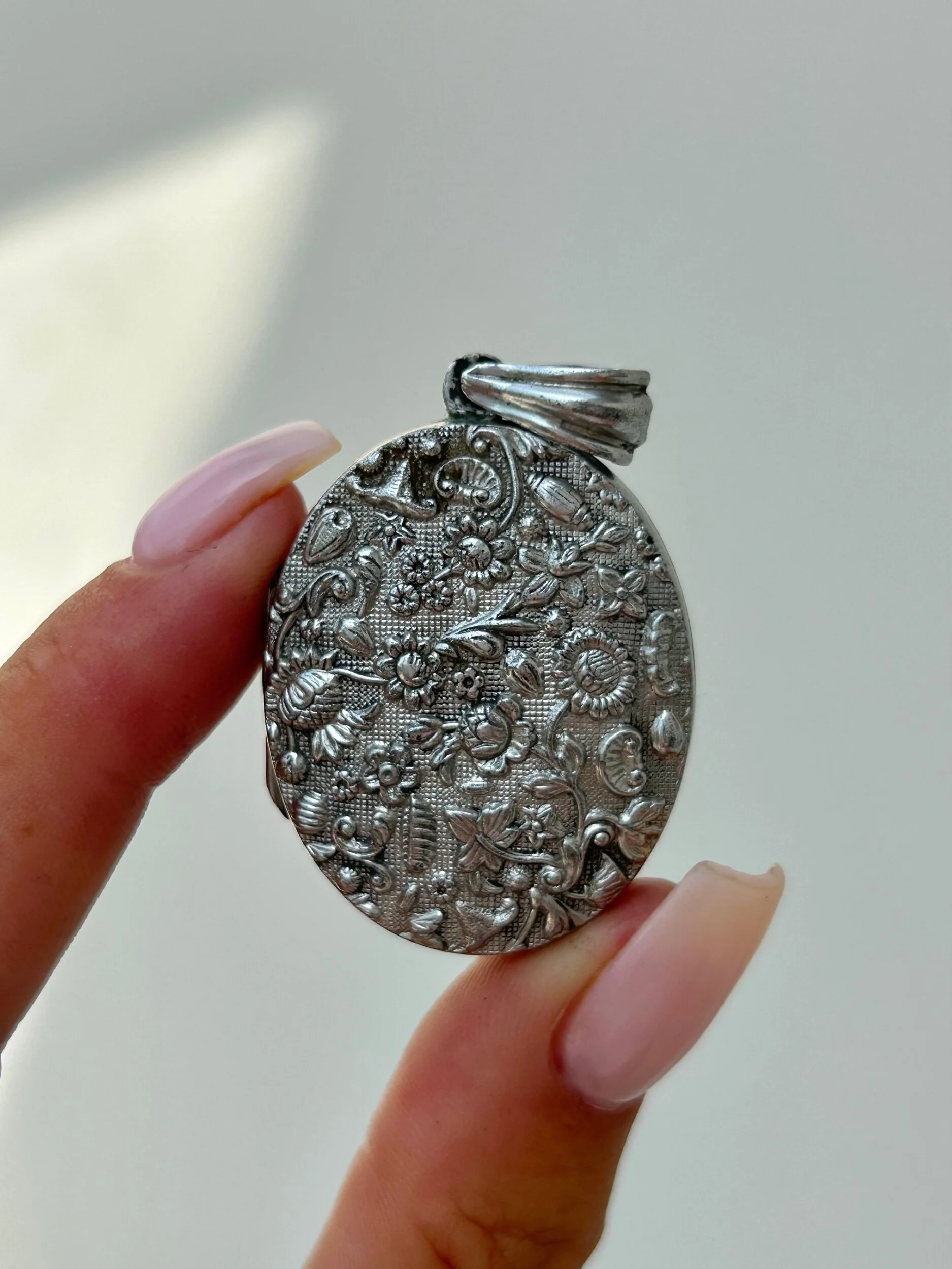 19C12A3B-7134-410F-8037-B4FAC27A4DF4