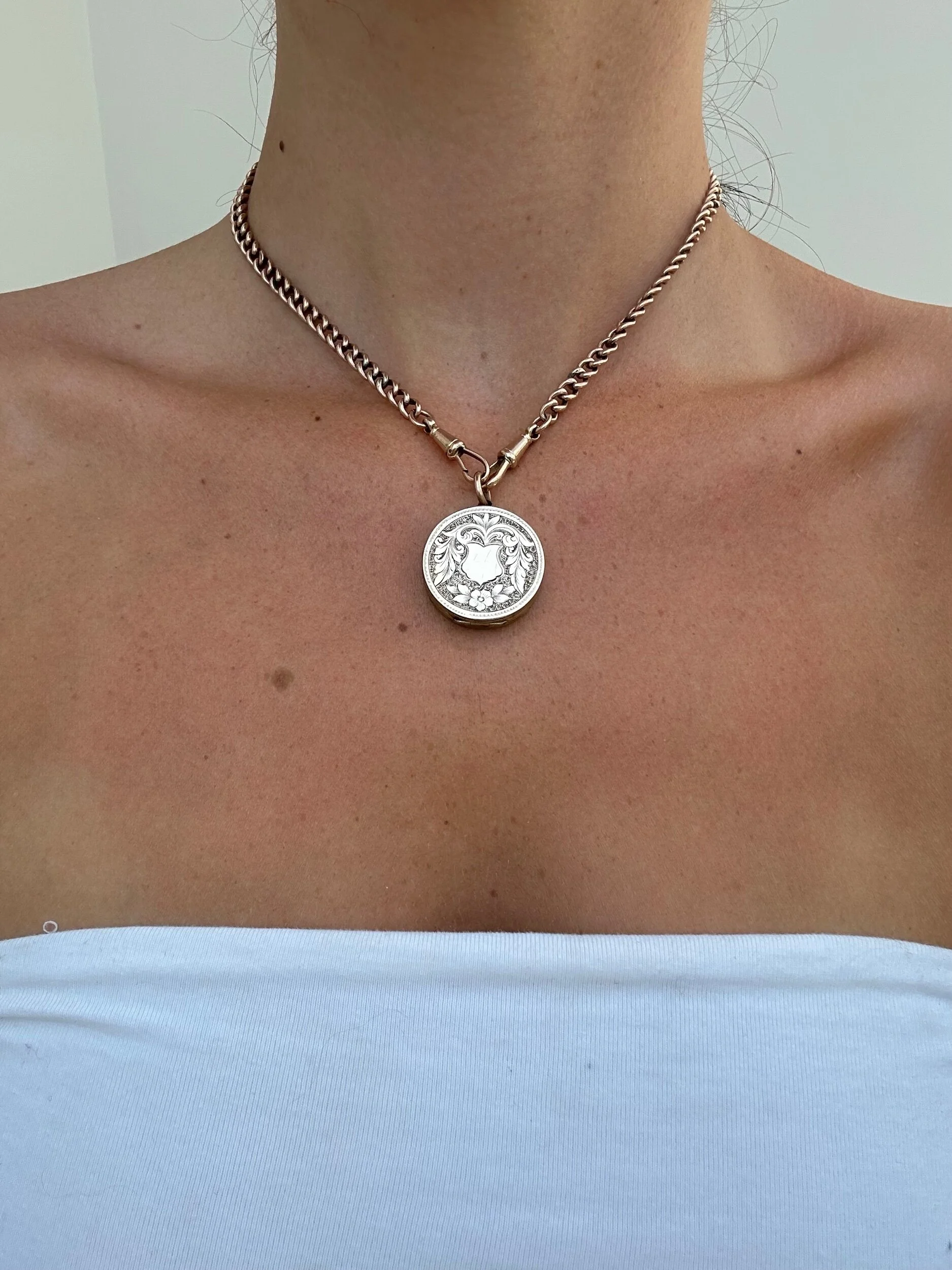 88E37565-3B6B-429D-9B5B-36BC1A2604C9