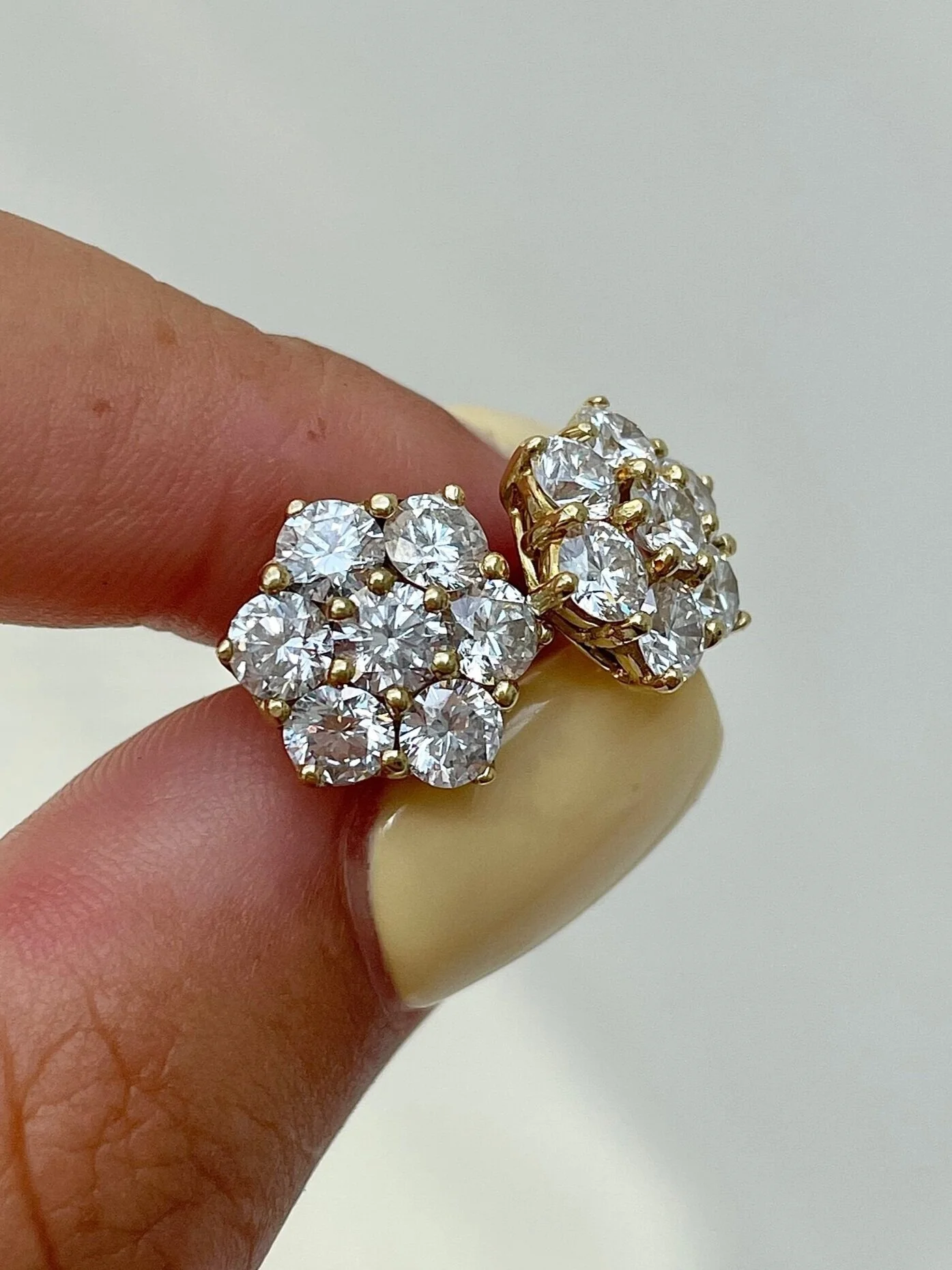 57F806FC-3C02-42A3-92E0-7AE80D38F023