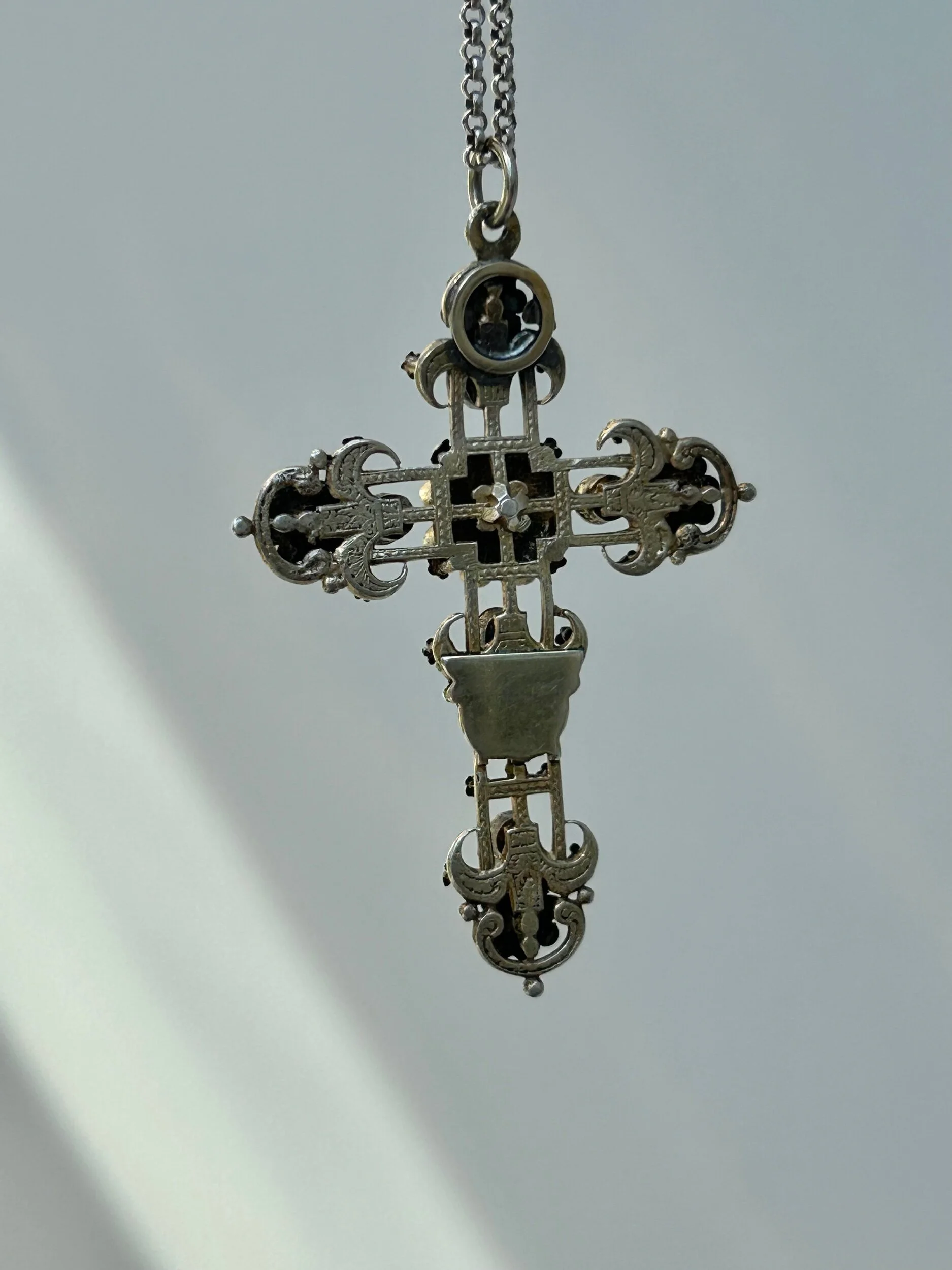 F985890D-11F3-4CE3-B3AB-FB036E8B6045