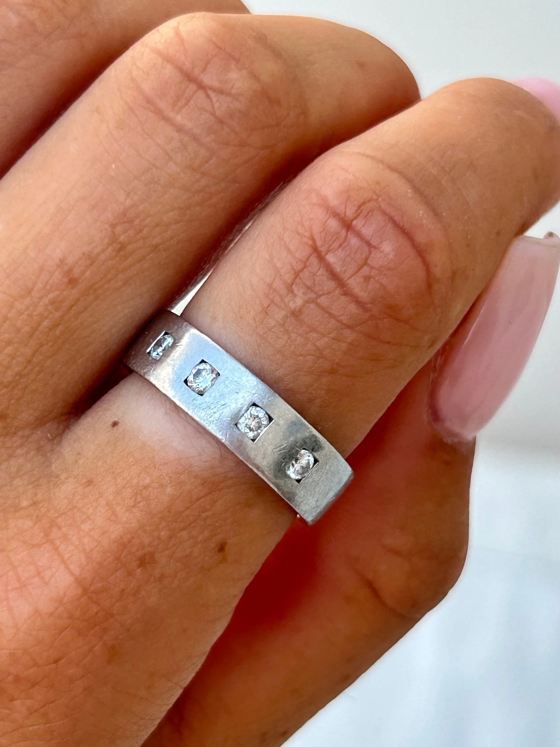 A6EDB4A4-79B2-4A30-A86C-8F5B7BE78556