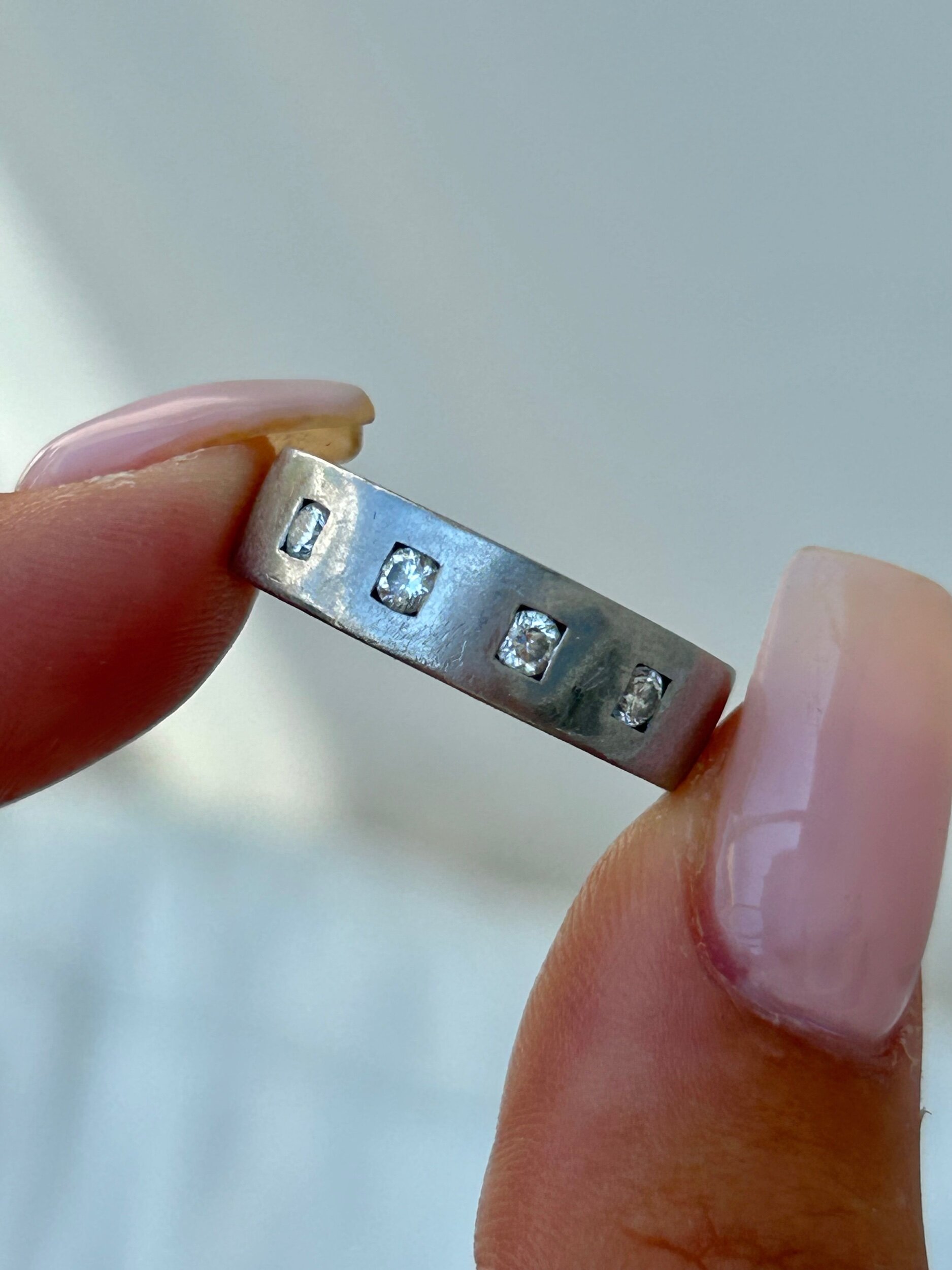 2B064F21-2200-4237-B3FA-309103BAE6EA