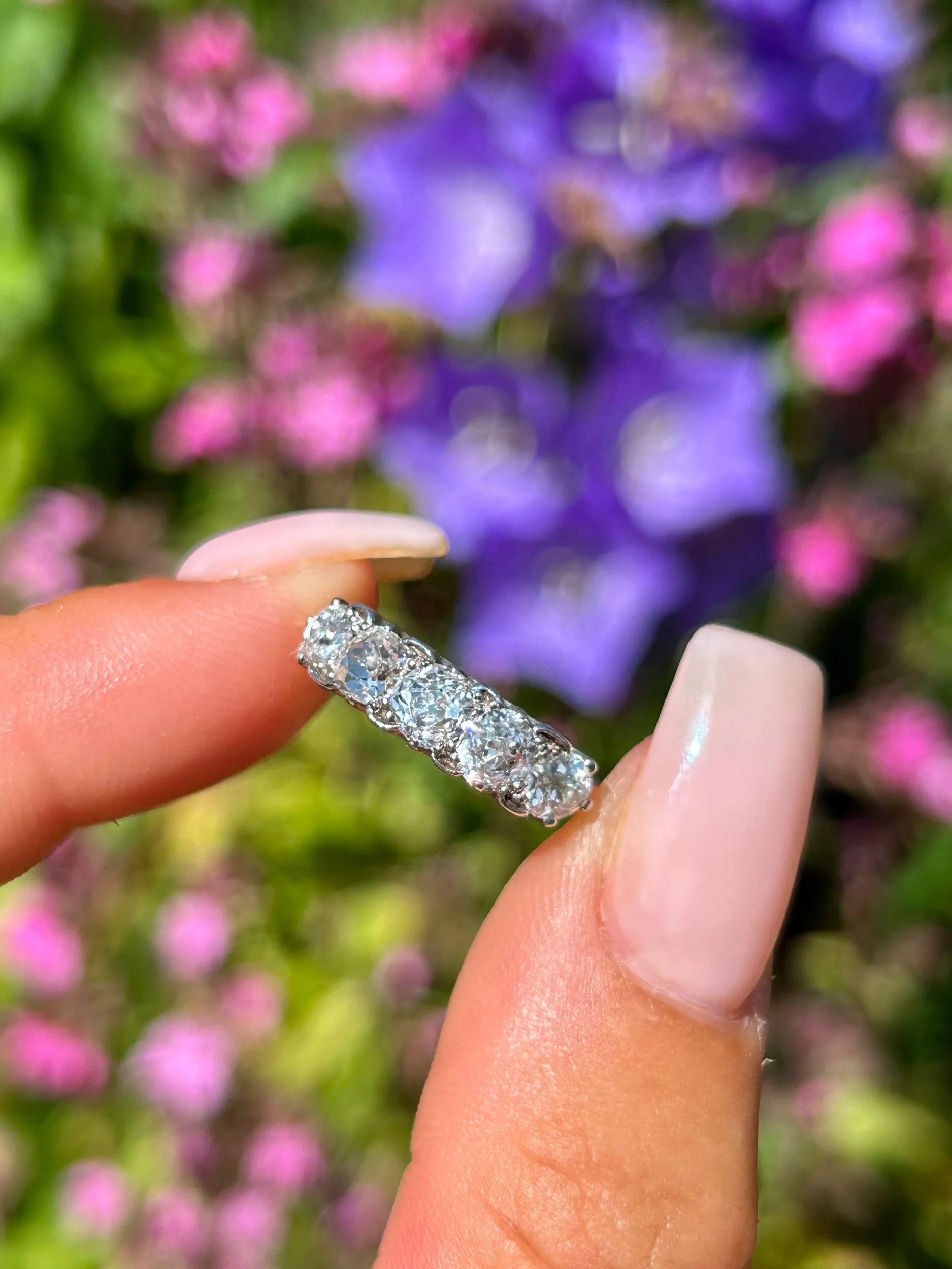 5C754A32-E3D2-4755-BDC3-5ED88DDCF2C9