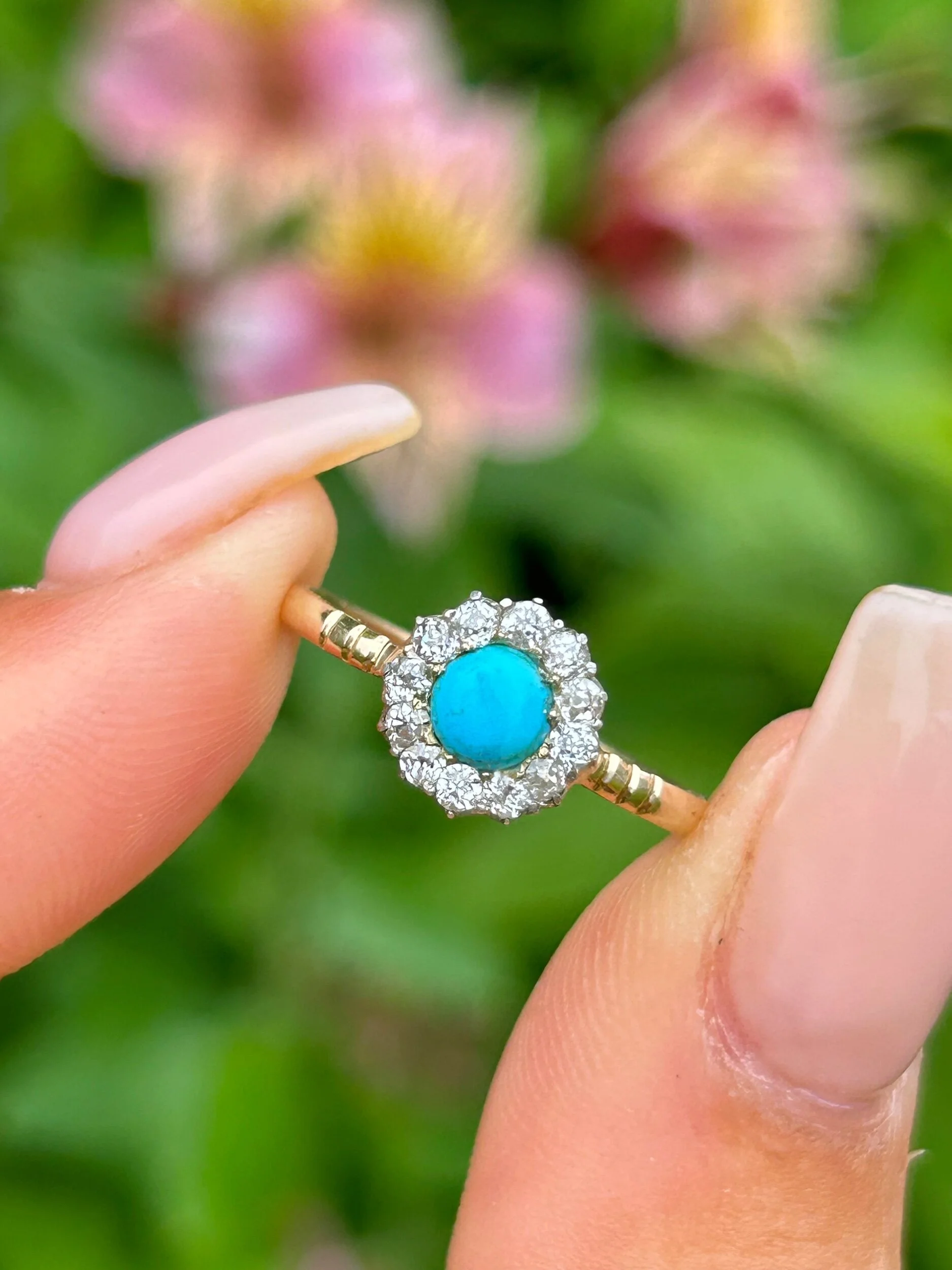 38BB0DB7-14E2-4F8D-B585-F5D8EAF4A3E0