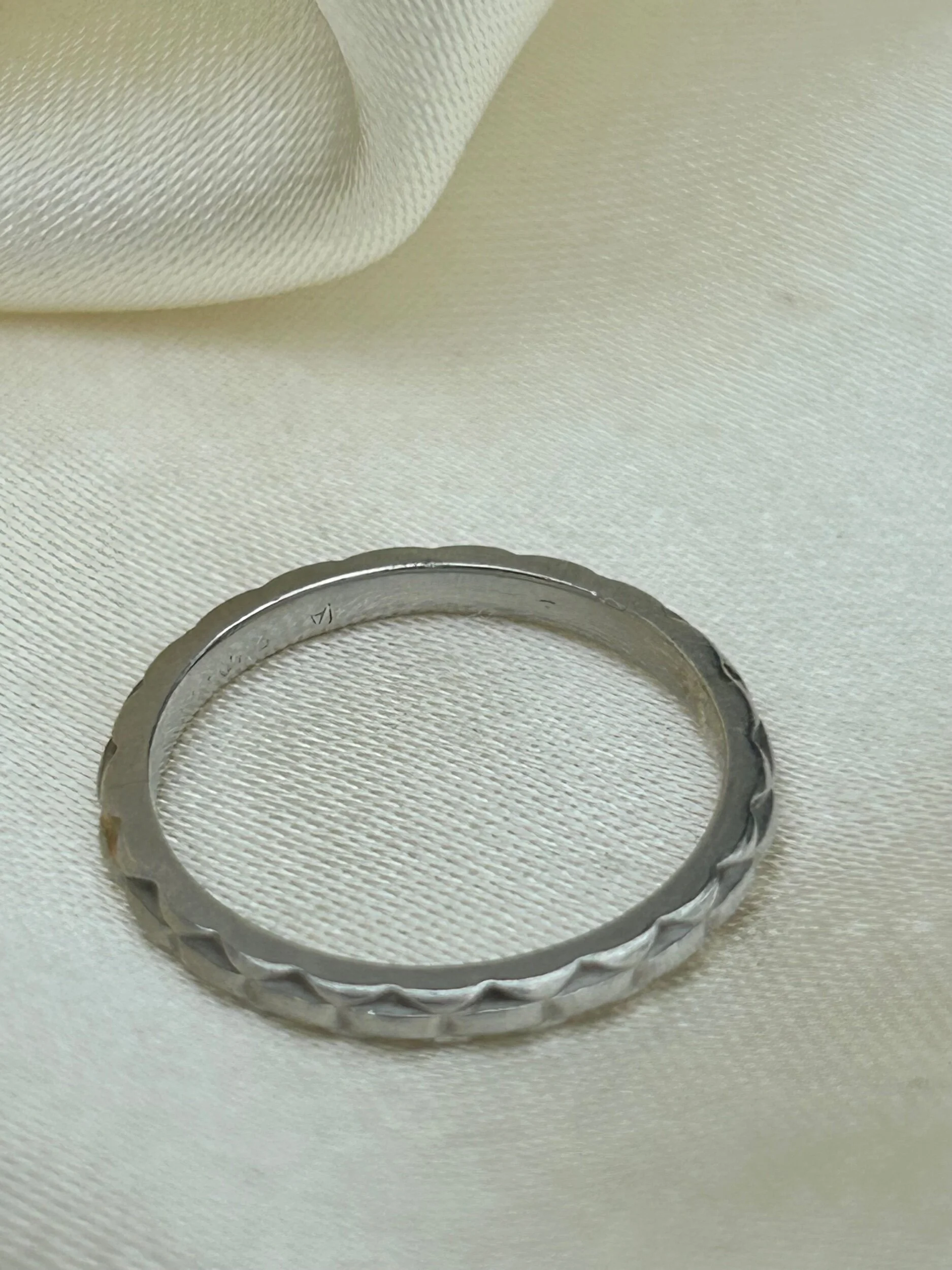 94597C09-A0A6-402D-88E5-78743144C340