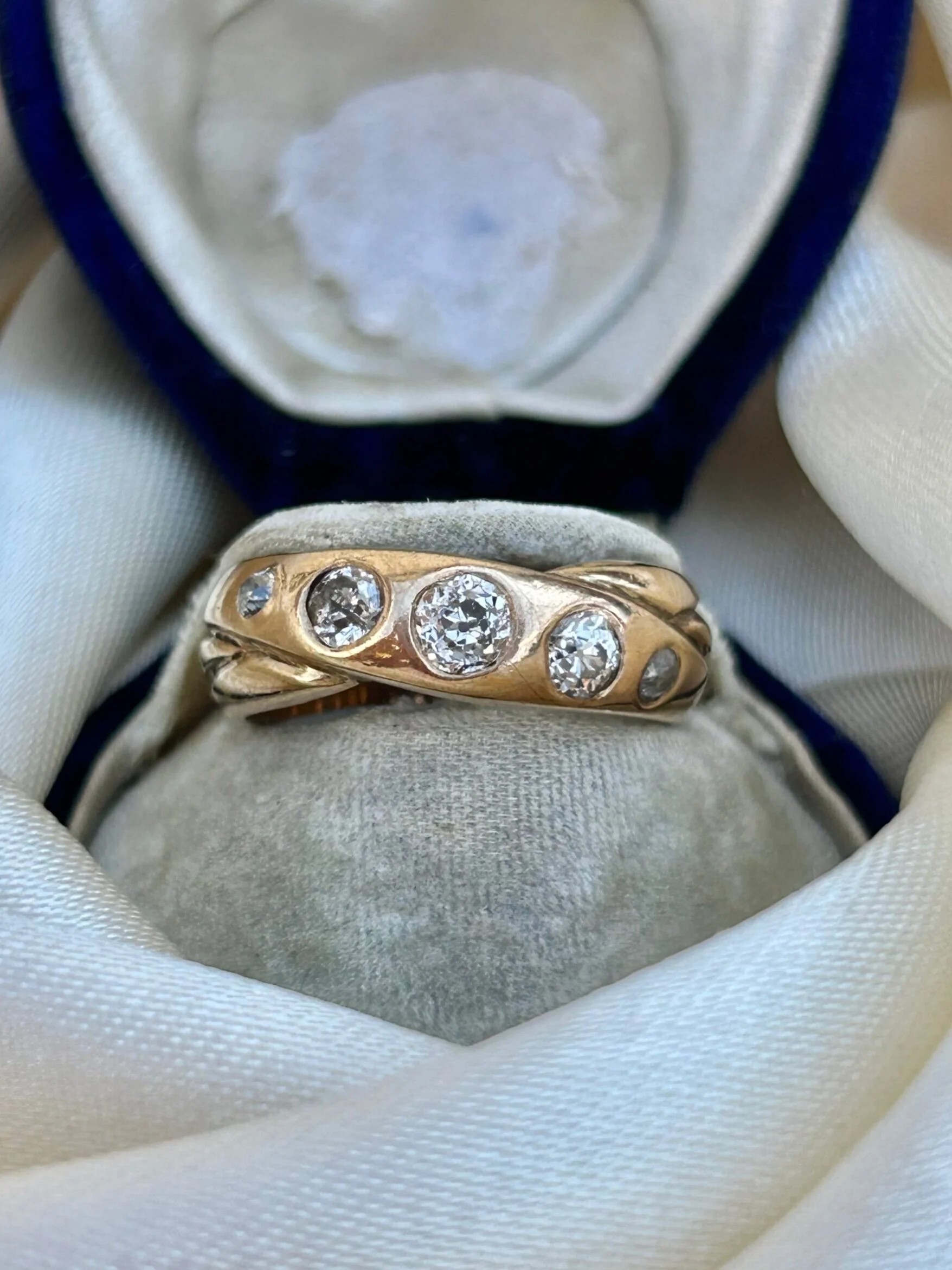 9935C891-7D00-462C-9404-B4D1AC3C025E