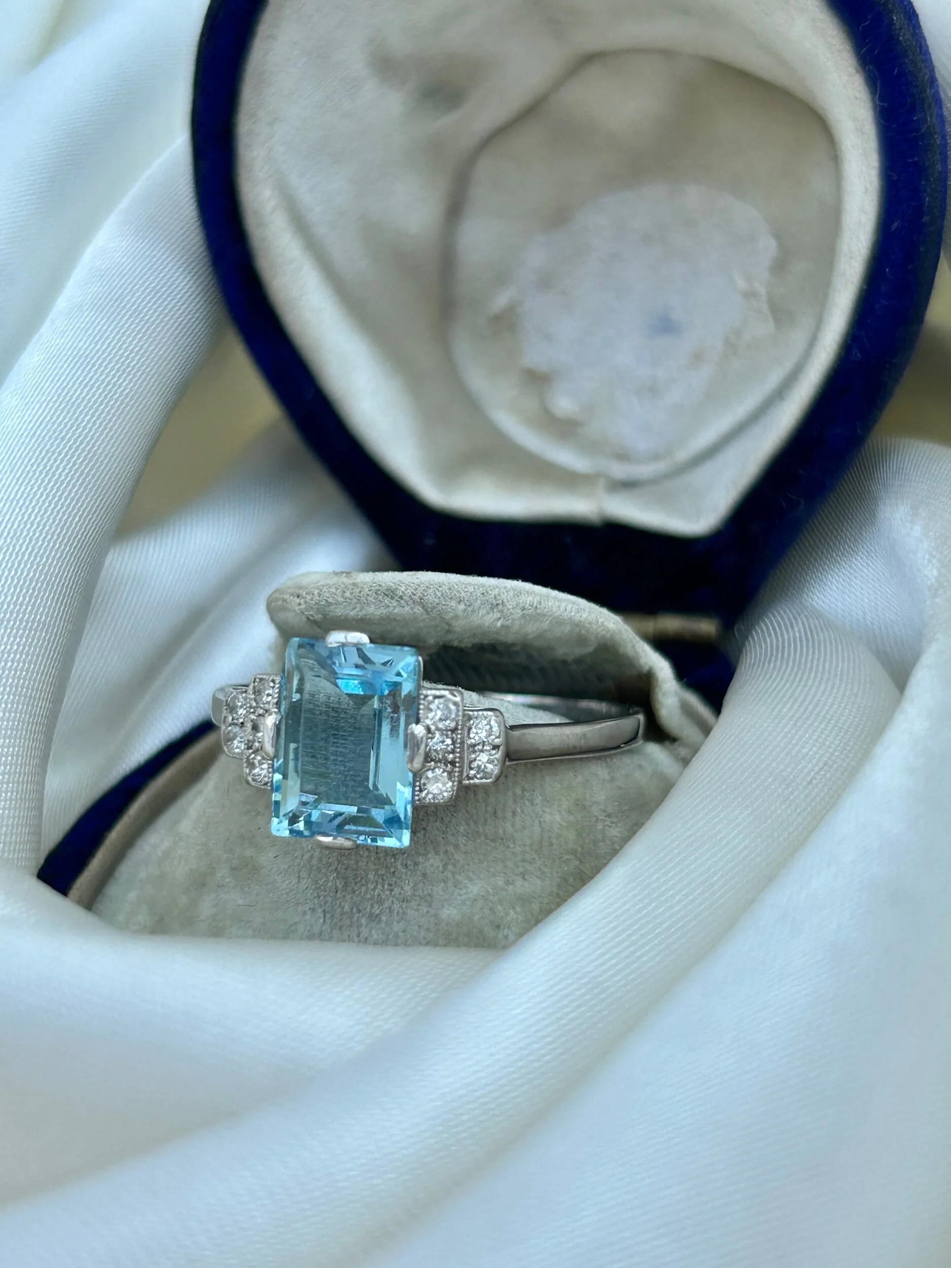 5BF660D8-D37F-40B4-8D9B-80F0BD459DA3