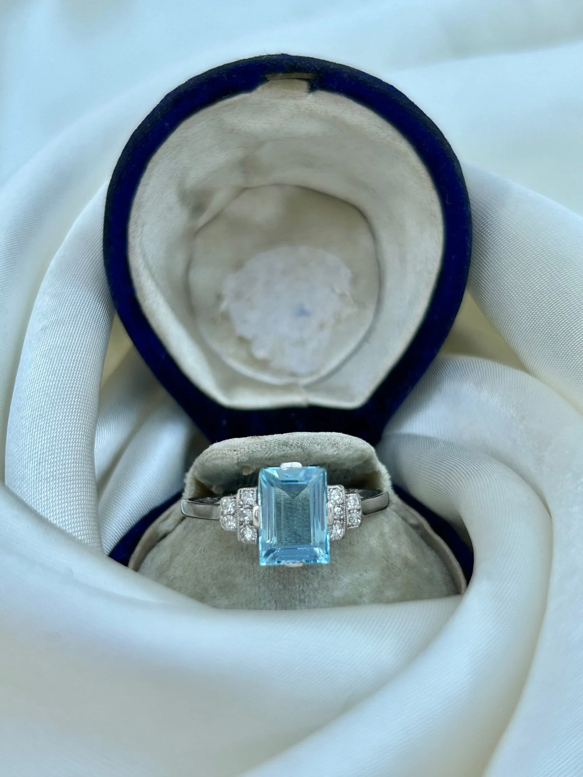 D7E315FF-F950-4D74-B400-47078E5B7B72