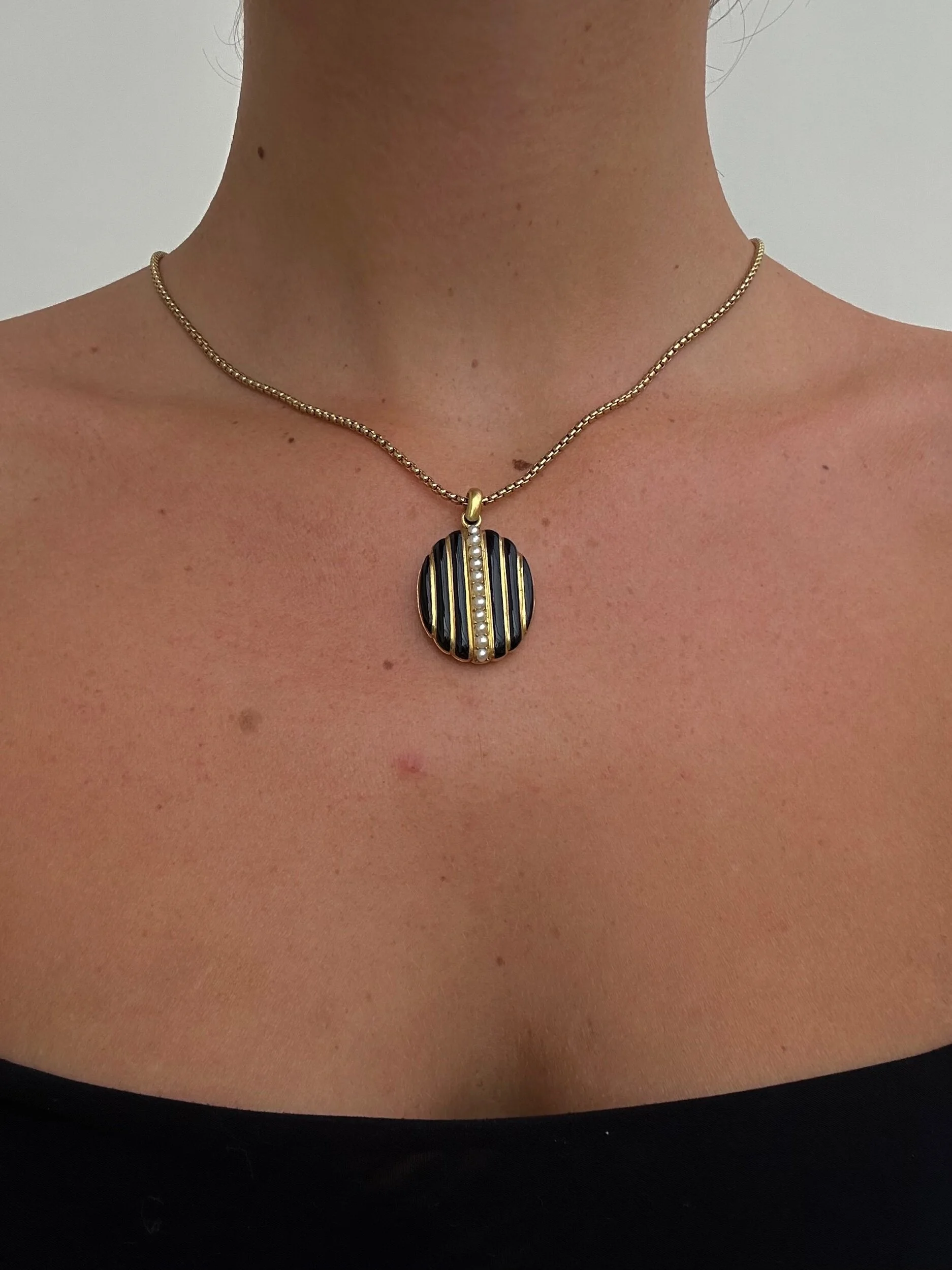 47A5BCB8-73C5-45B2-99E7-5CB6BDC82F7F