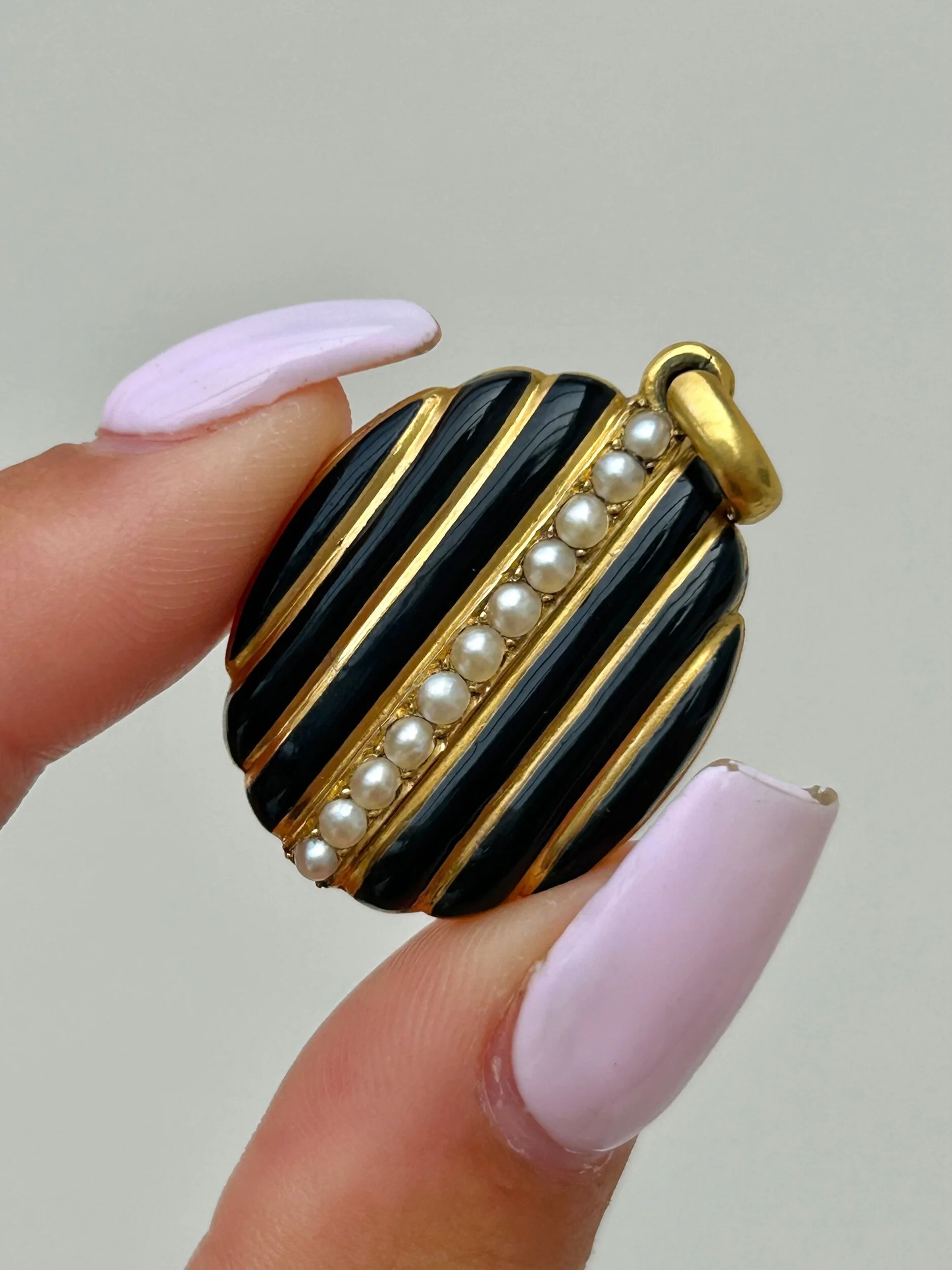 552DF43E-ADA2-4469-A4AB-52384049E0E4