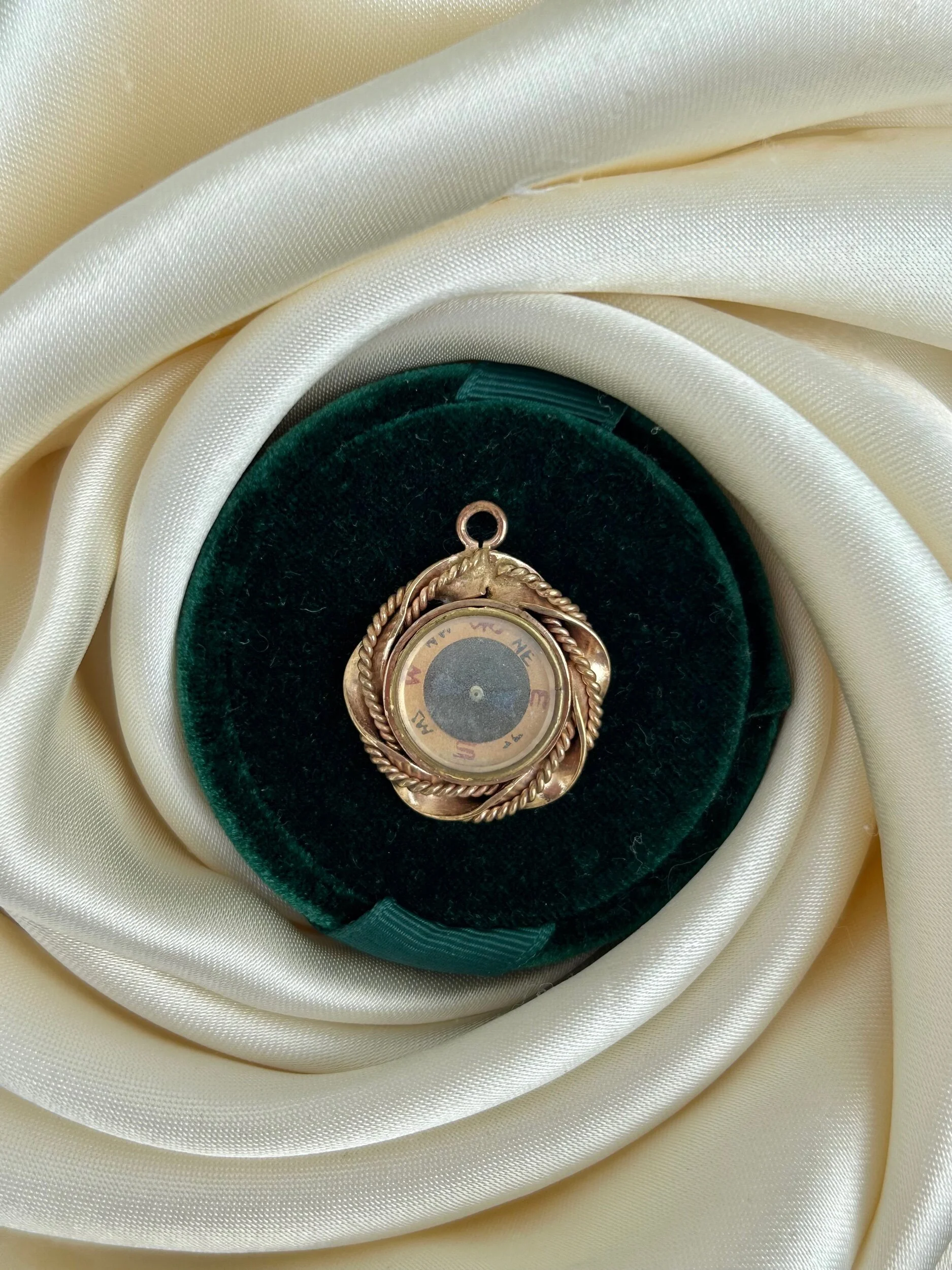 735FC115-3282-4A8F-9CA9-3EC0132D8CFD