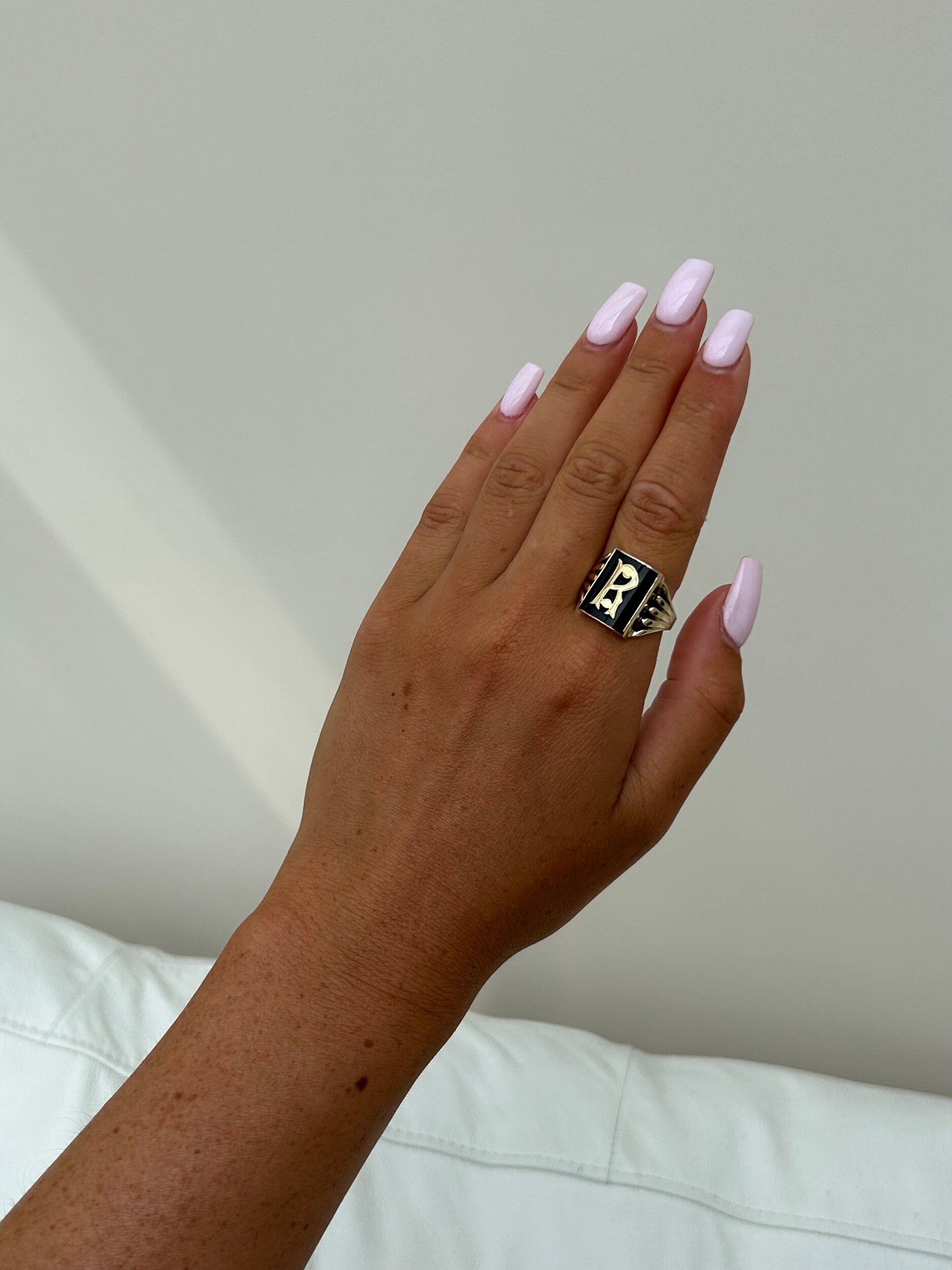 3315F91D-612A-4D77-B01A-95E837006A60