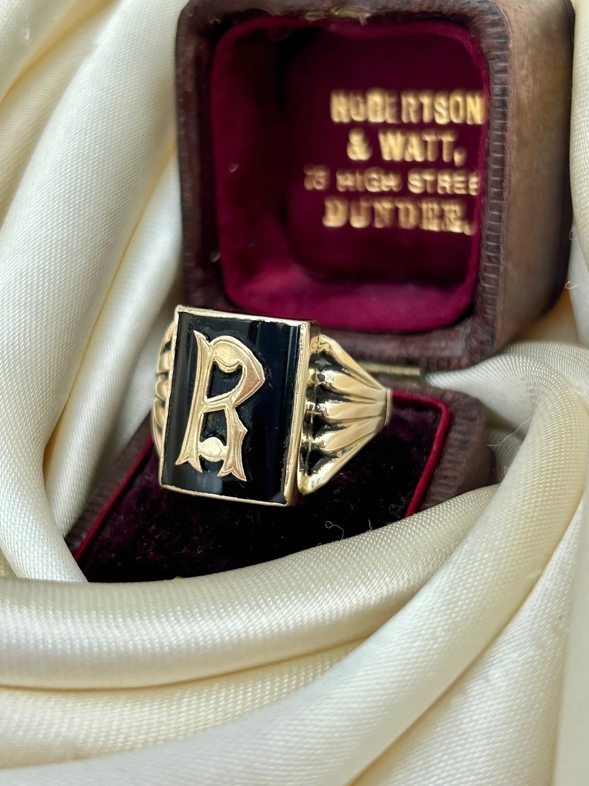 1E25AD61-01BB-4148-8CBB-03109727C540