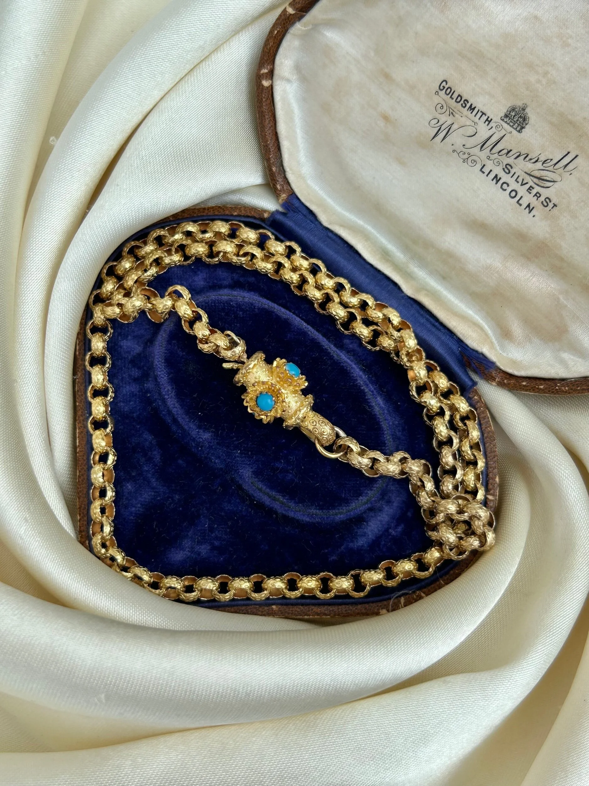 8CF4EEF3-3867-4BFD-9F42-A2CA79379FD3