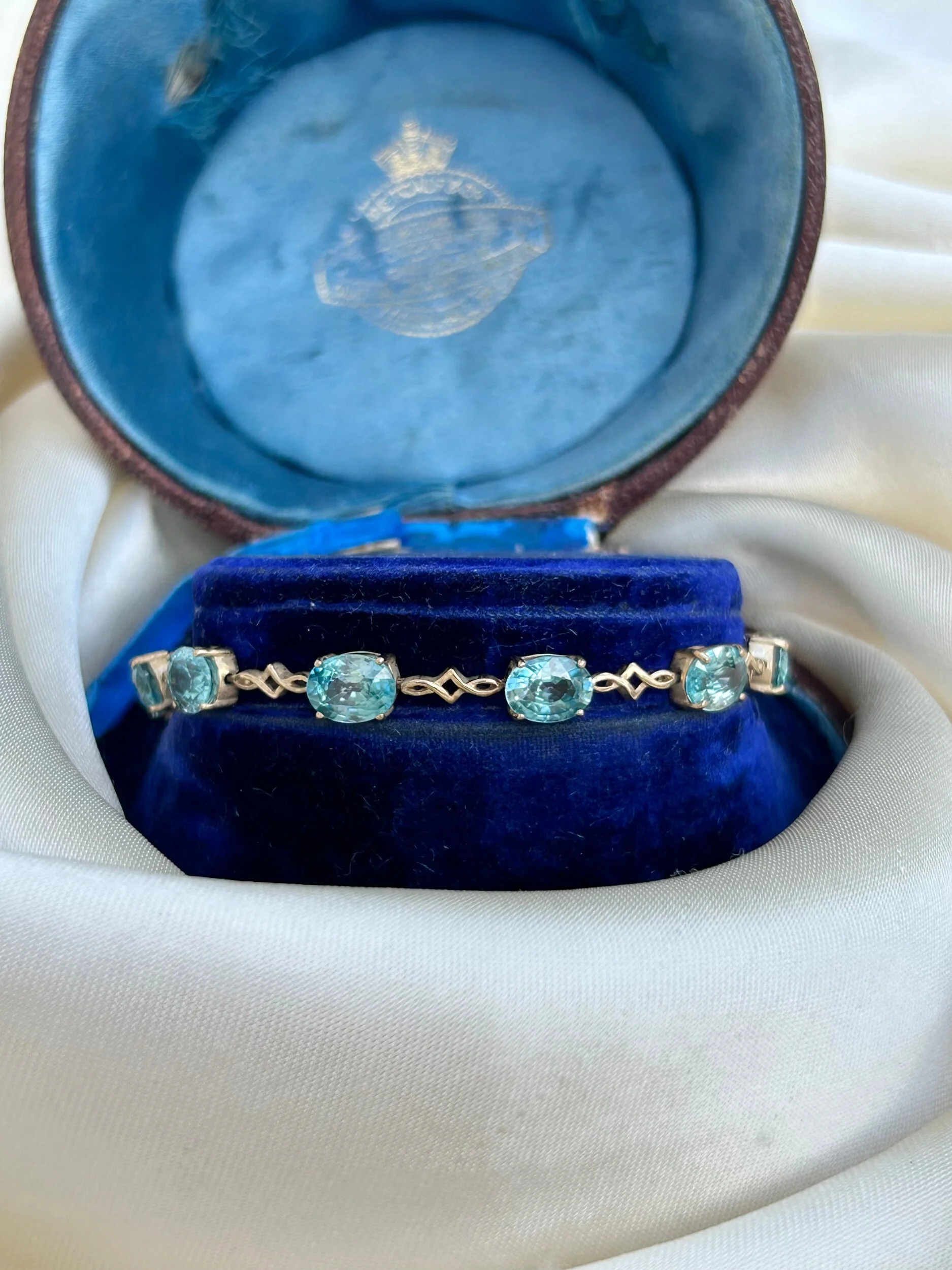 D35A2C25-340E-44D8-9101-EF5A6938EEE7