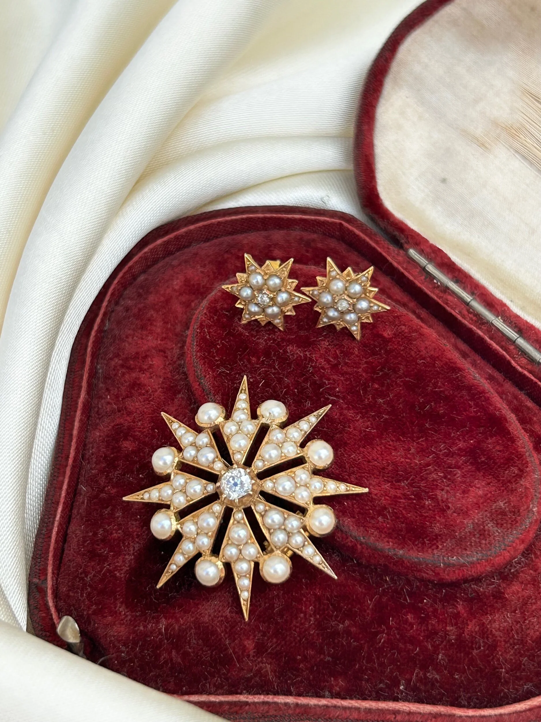 8AFF6E82-FE4B-4EA9-8836-81C34BBF329E