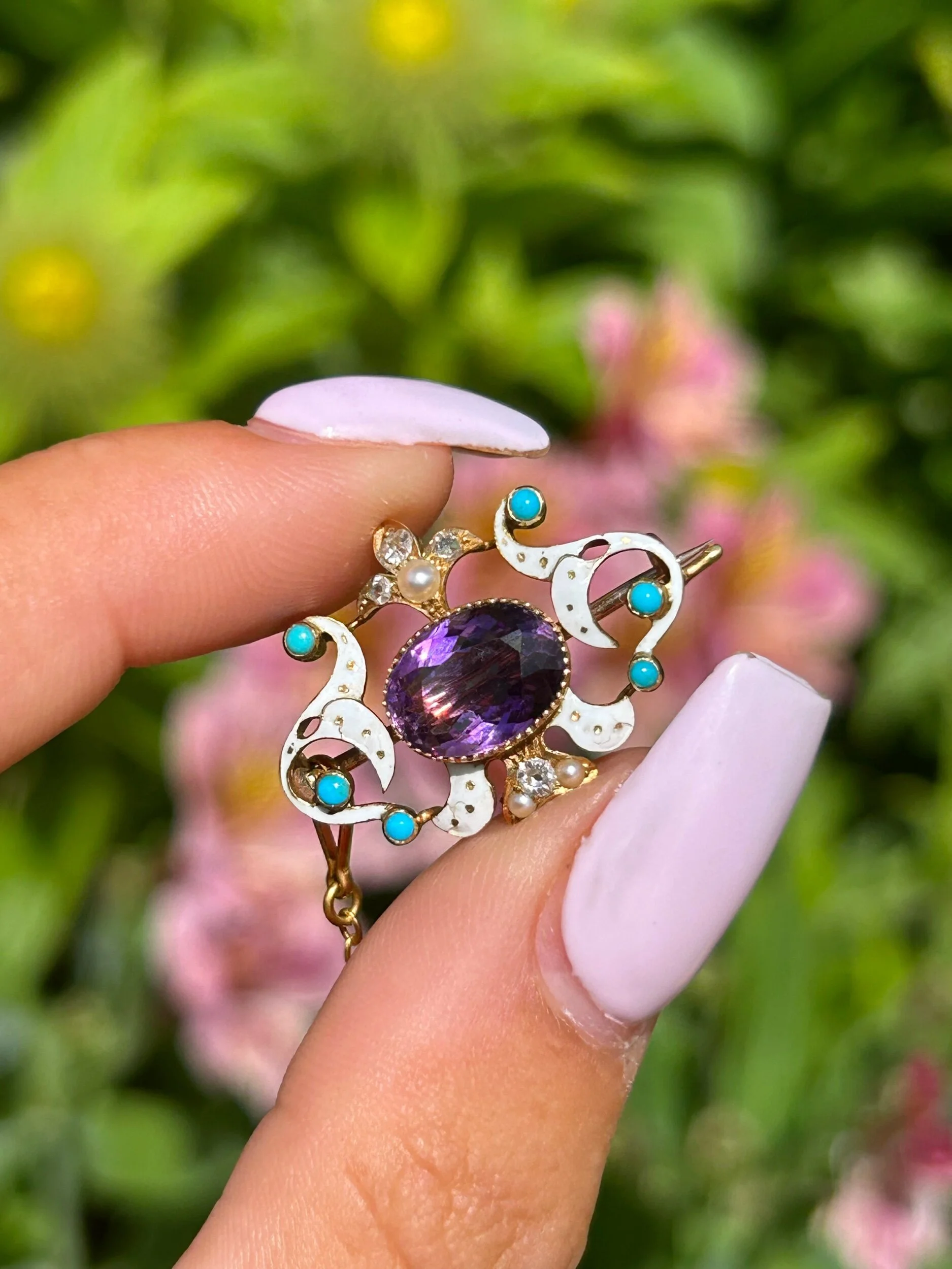 B93CF2DB-4F54-41D8-9FED-780235597E92