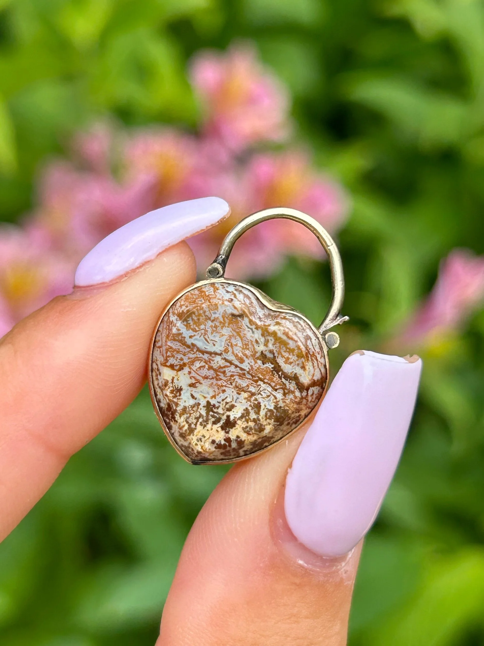 605657BD-32E8-4FB6-909B-55C796FD3C3B