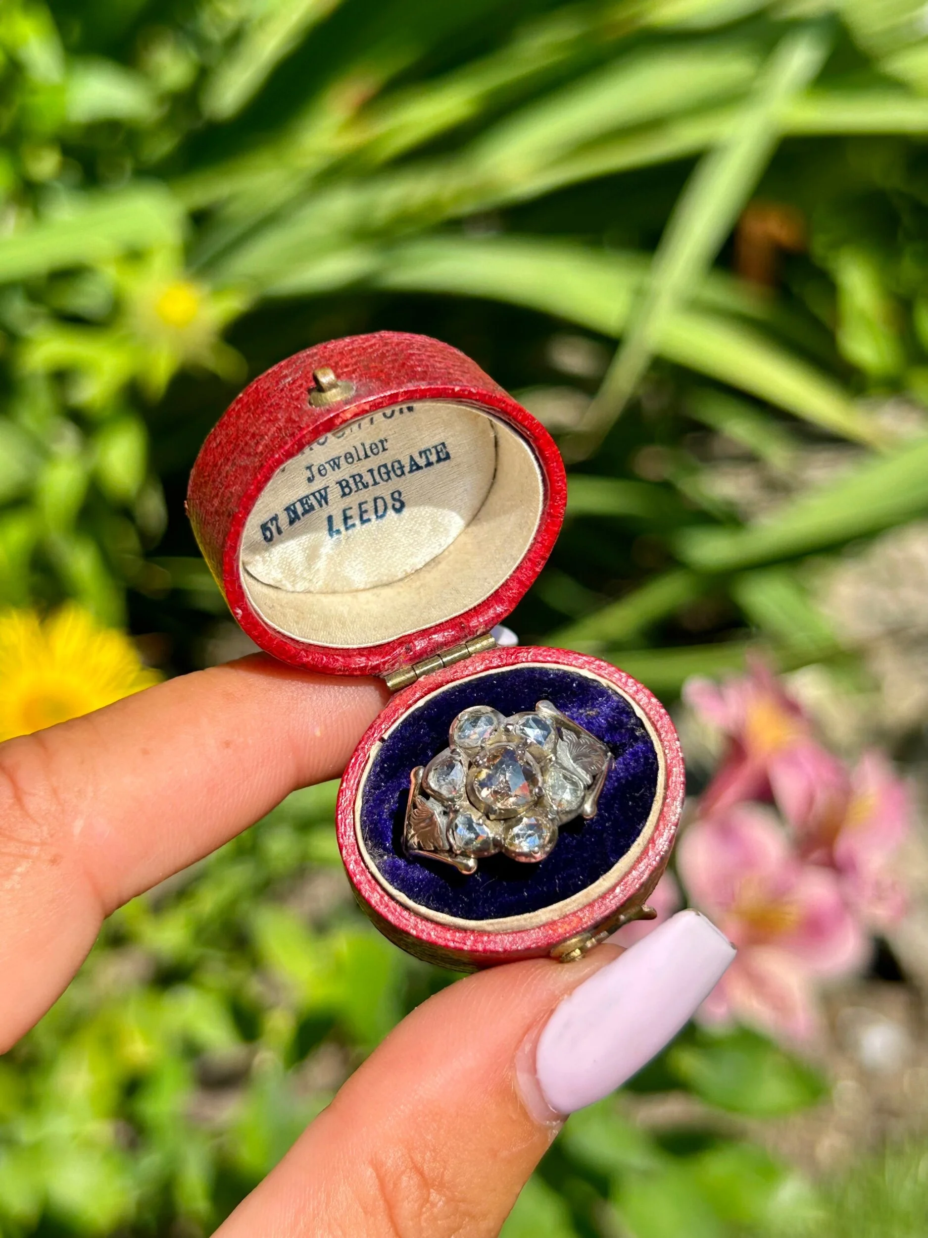 90B33530-C764-4B74-BC44-4F88A7535343